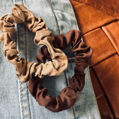 Hårsnoddar Scrunchie Brun - 2 st