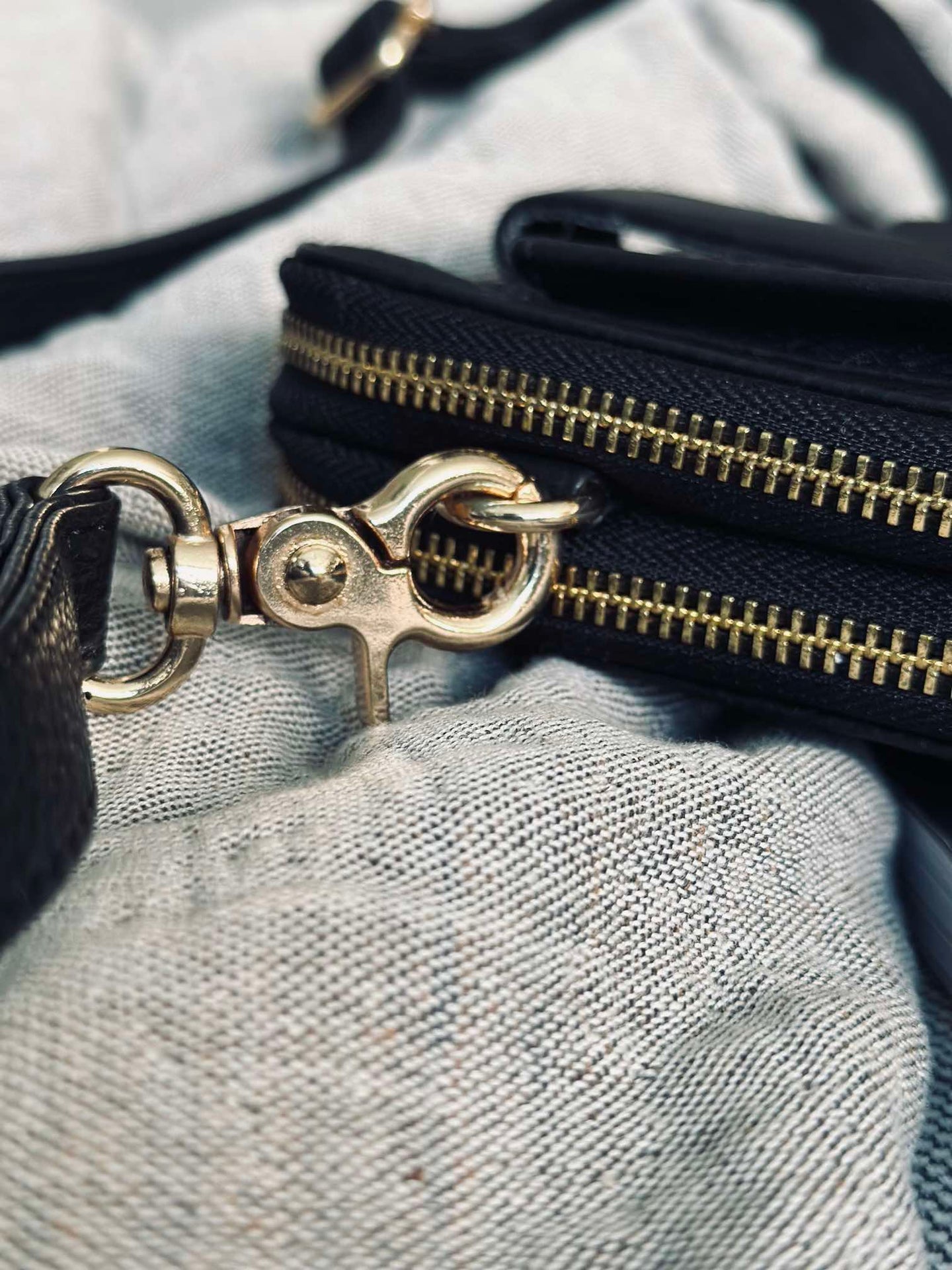 Crossover Posh - Svart / Guld