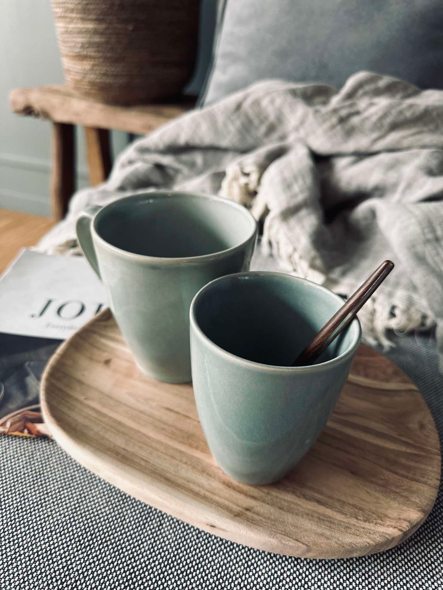 Mugg XL med handtag i stengods – Mint