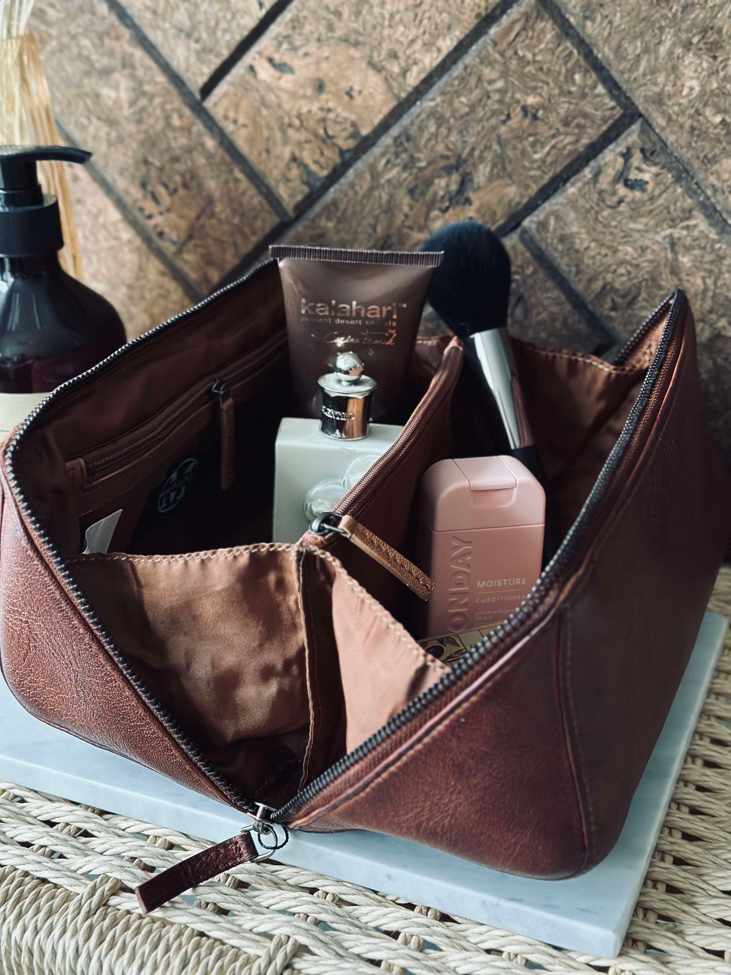 Toalettväska Dark Cognac