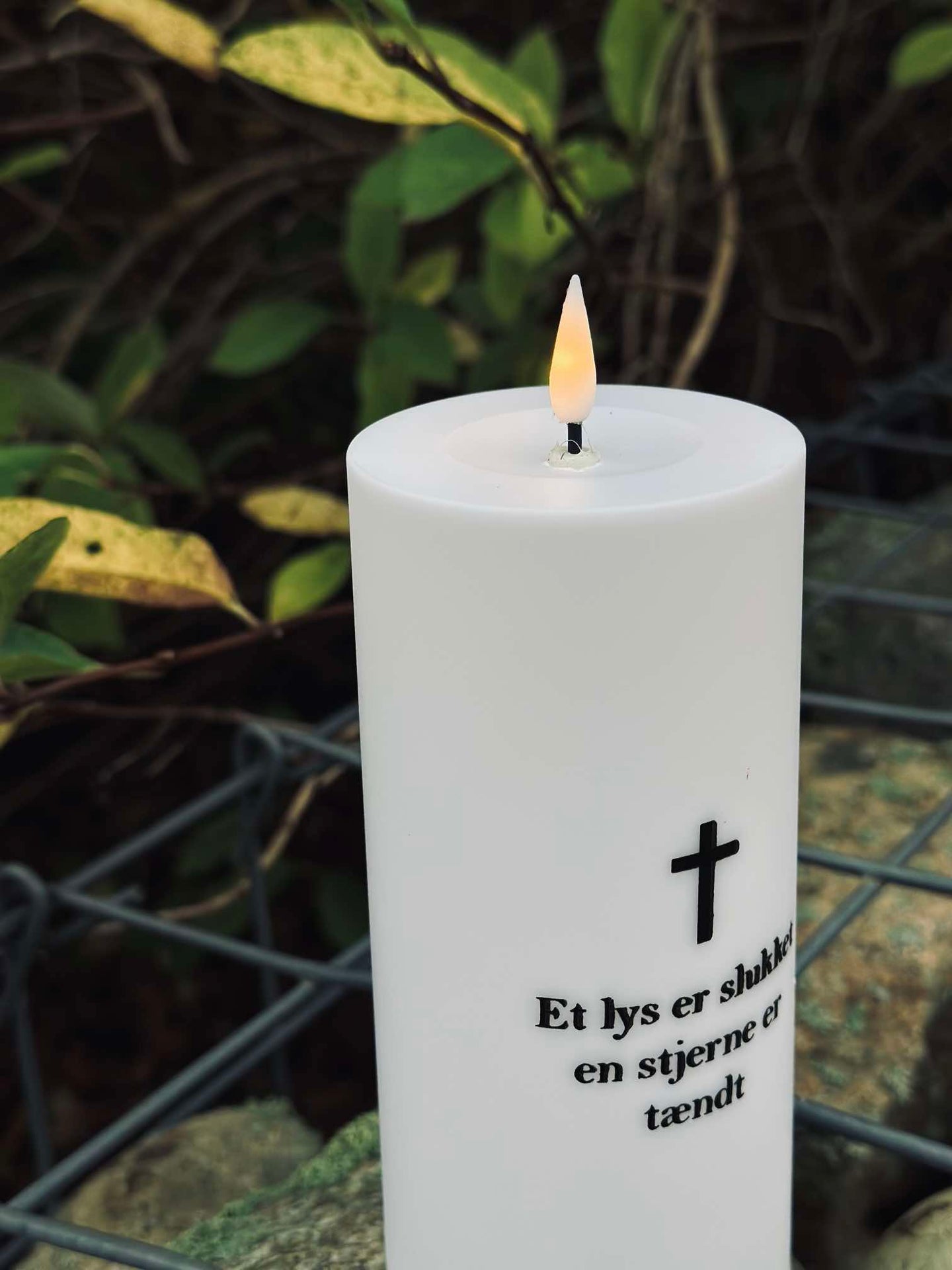 LED Gravlykta - Kors