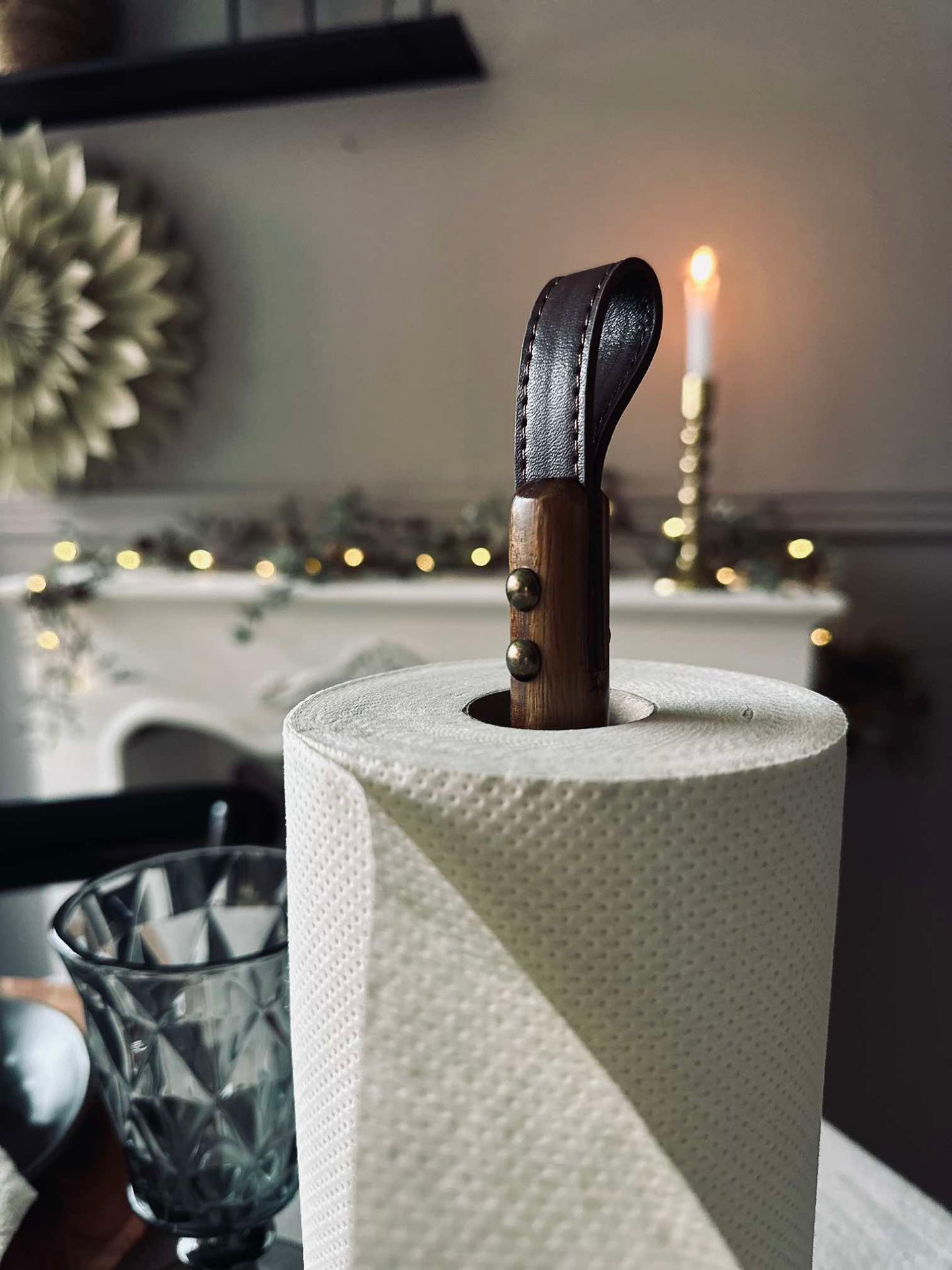 Hushållspappershållare Akacia