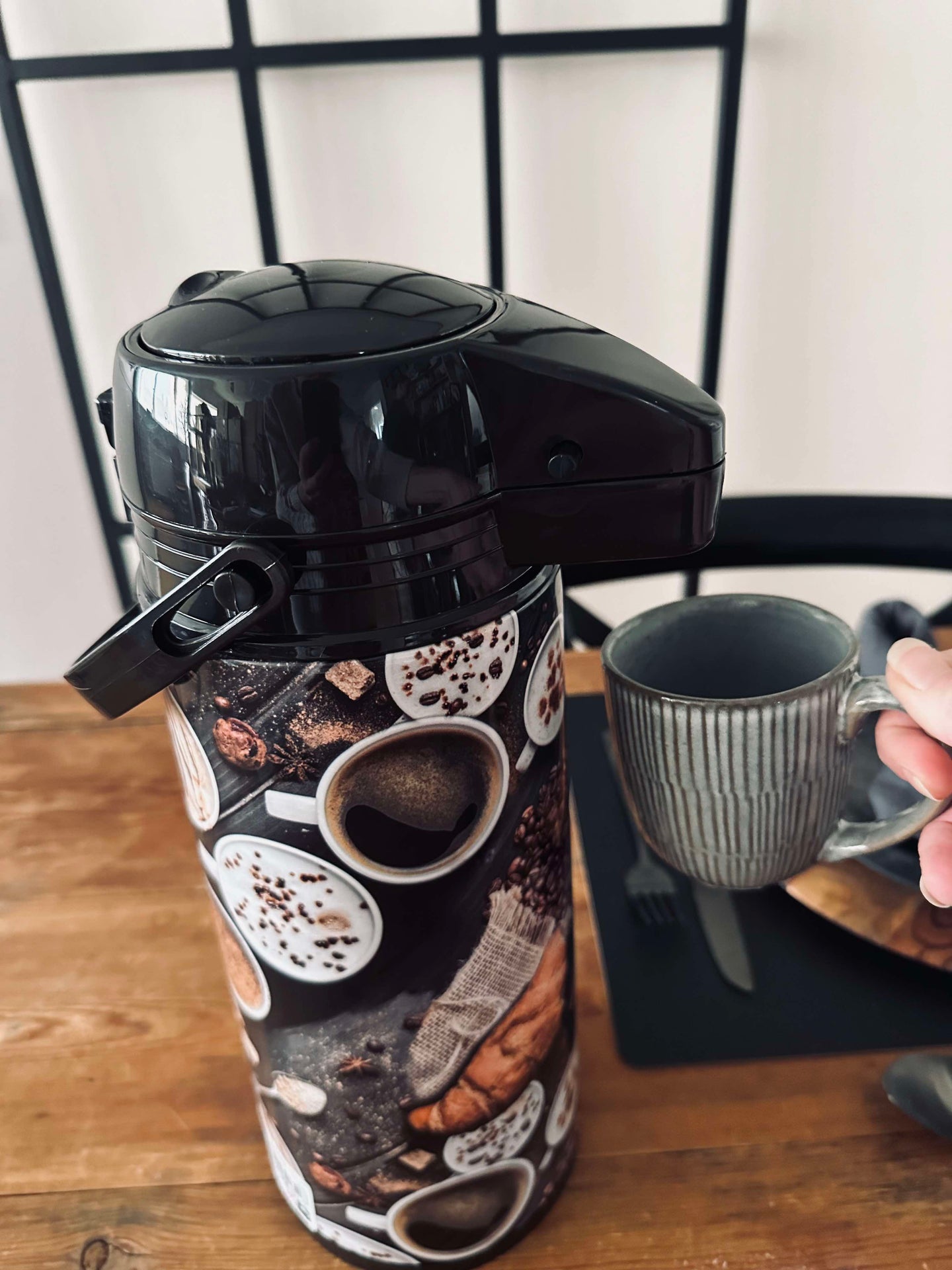 Termoskanna med pump - 1900 ml