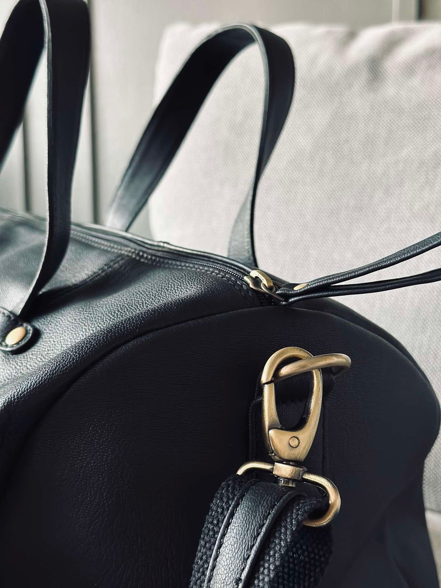 Träningsväska SVART läder