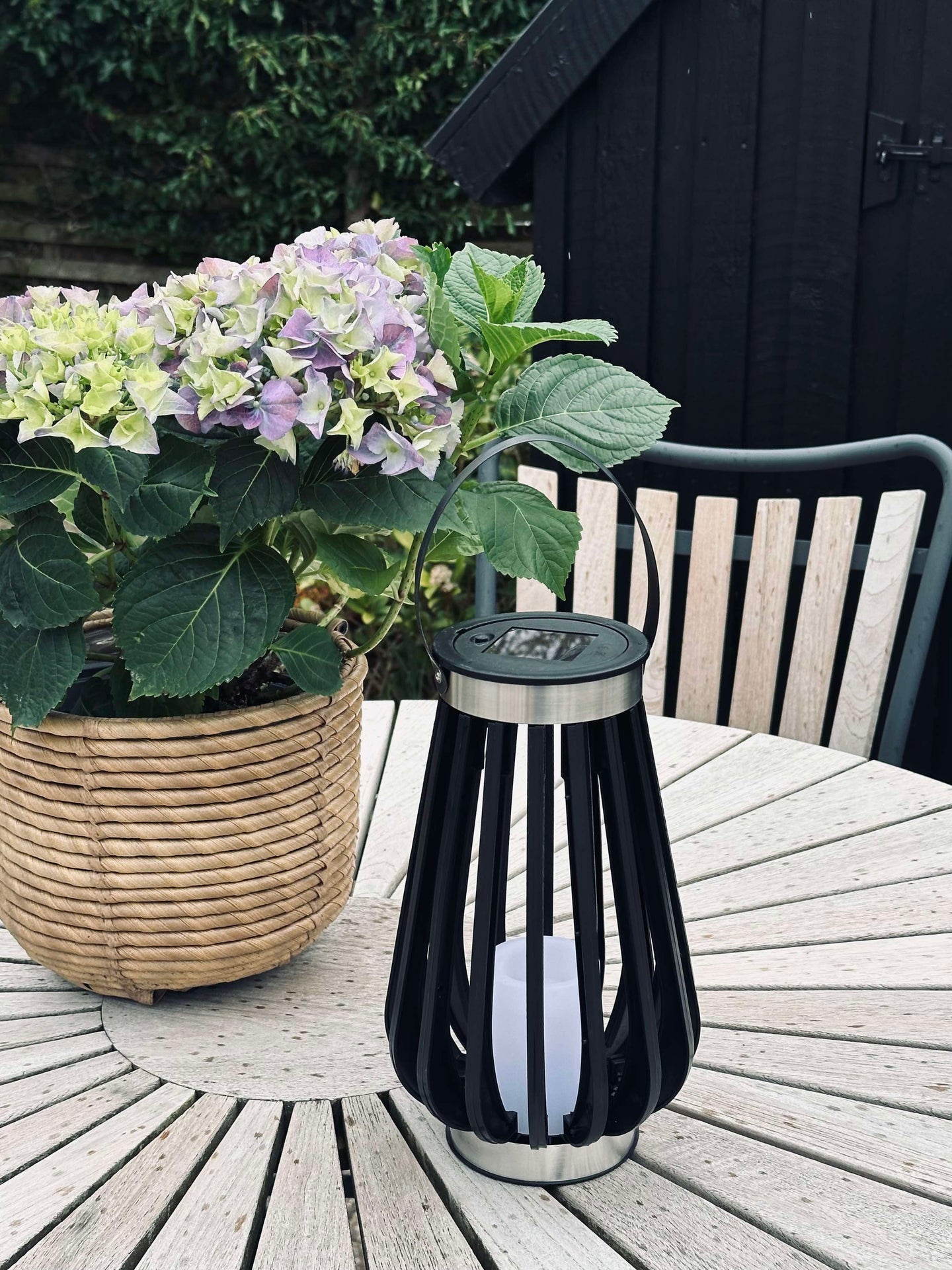 Solcellslykta svart - Liten