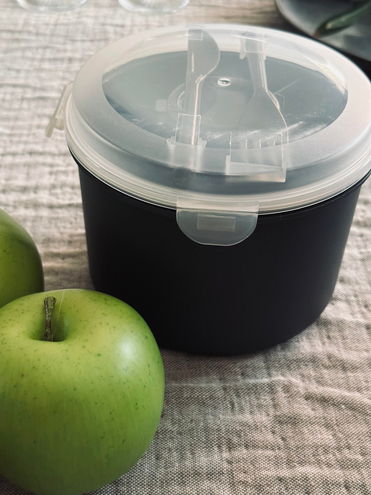 Lunchbox med dressingkopp - Svart