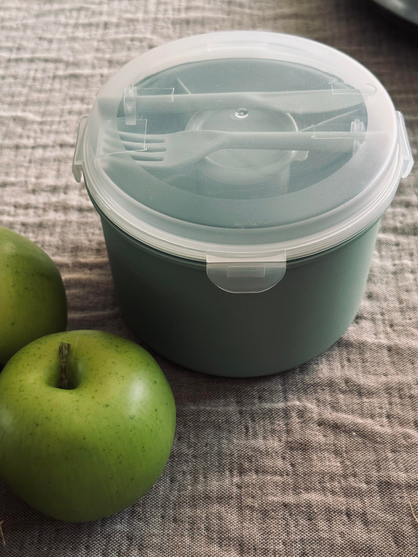 Lunchbox med dressingbehållare - Grön