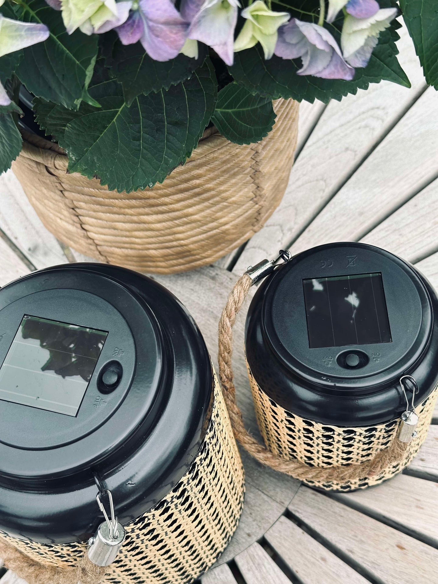 Solcellslampa JANE liten