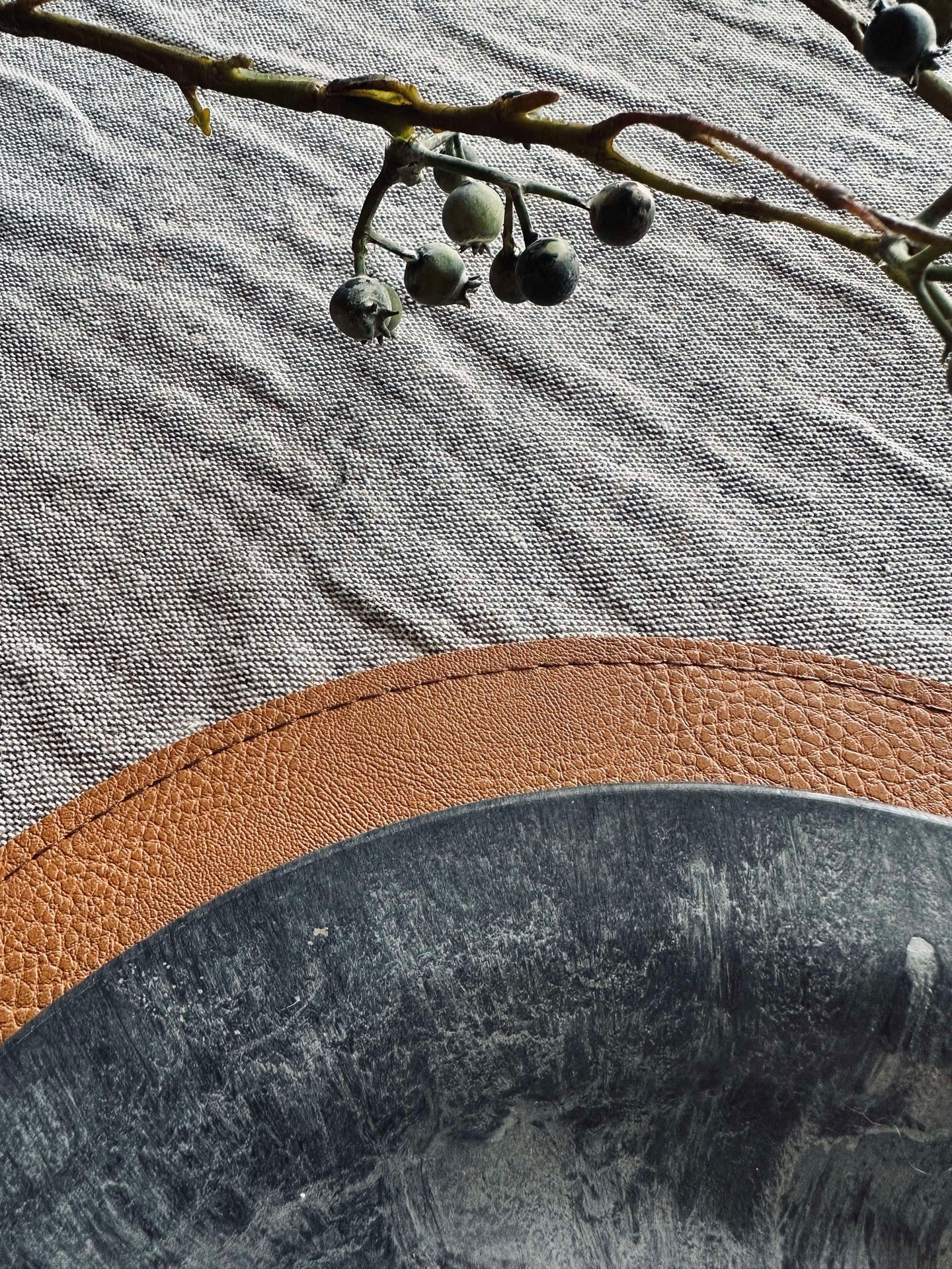 Vändbar bordstablett - Konjak / natur