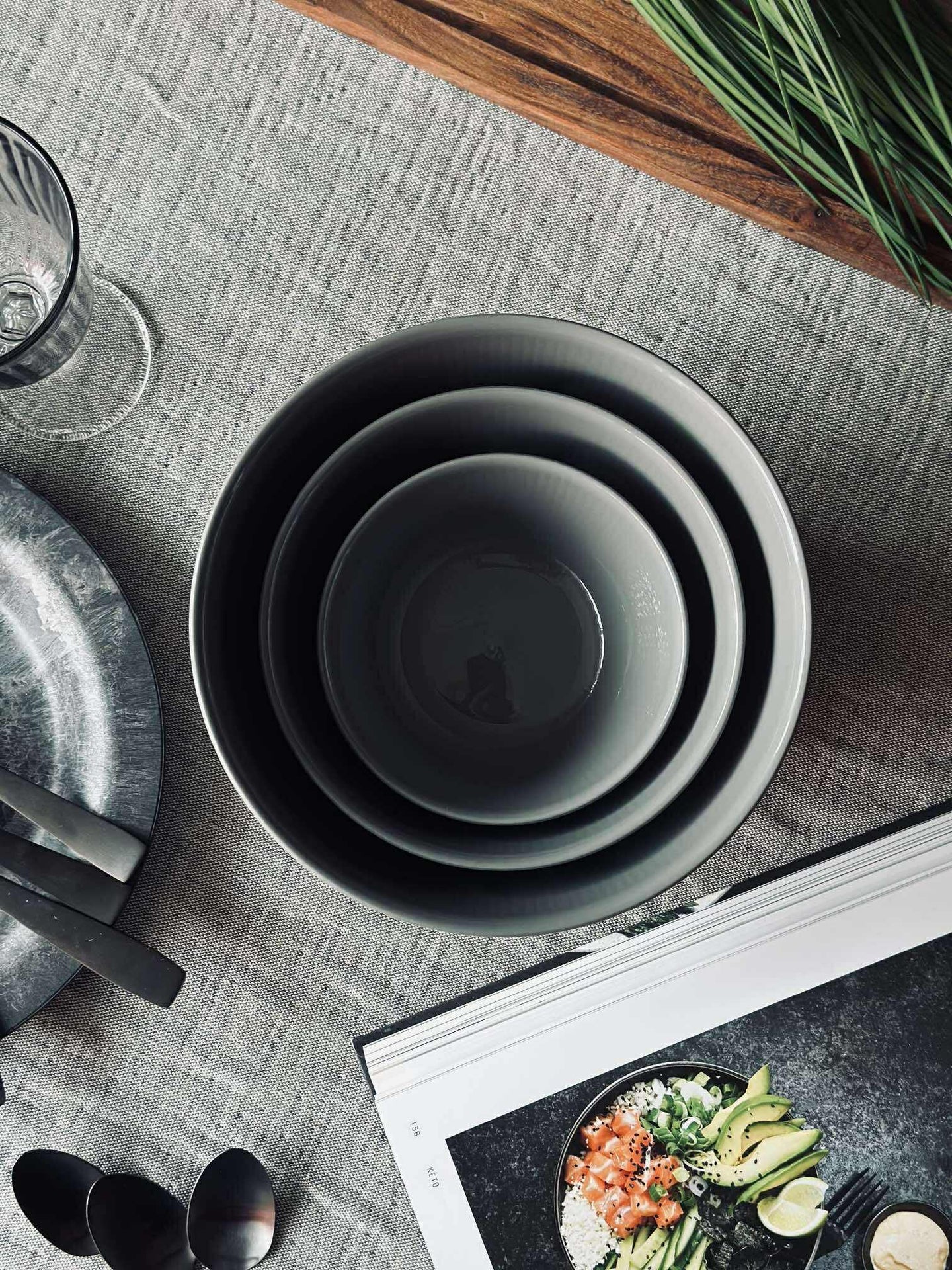 Skålar med lock - Set med 3 st. Grå