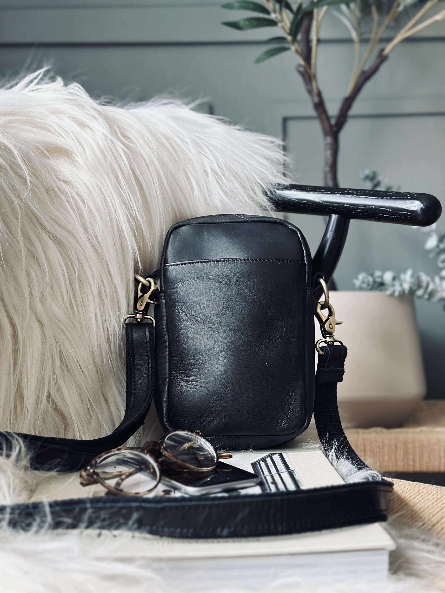 Mobilväska Emma - Svart