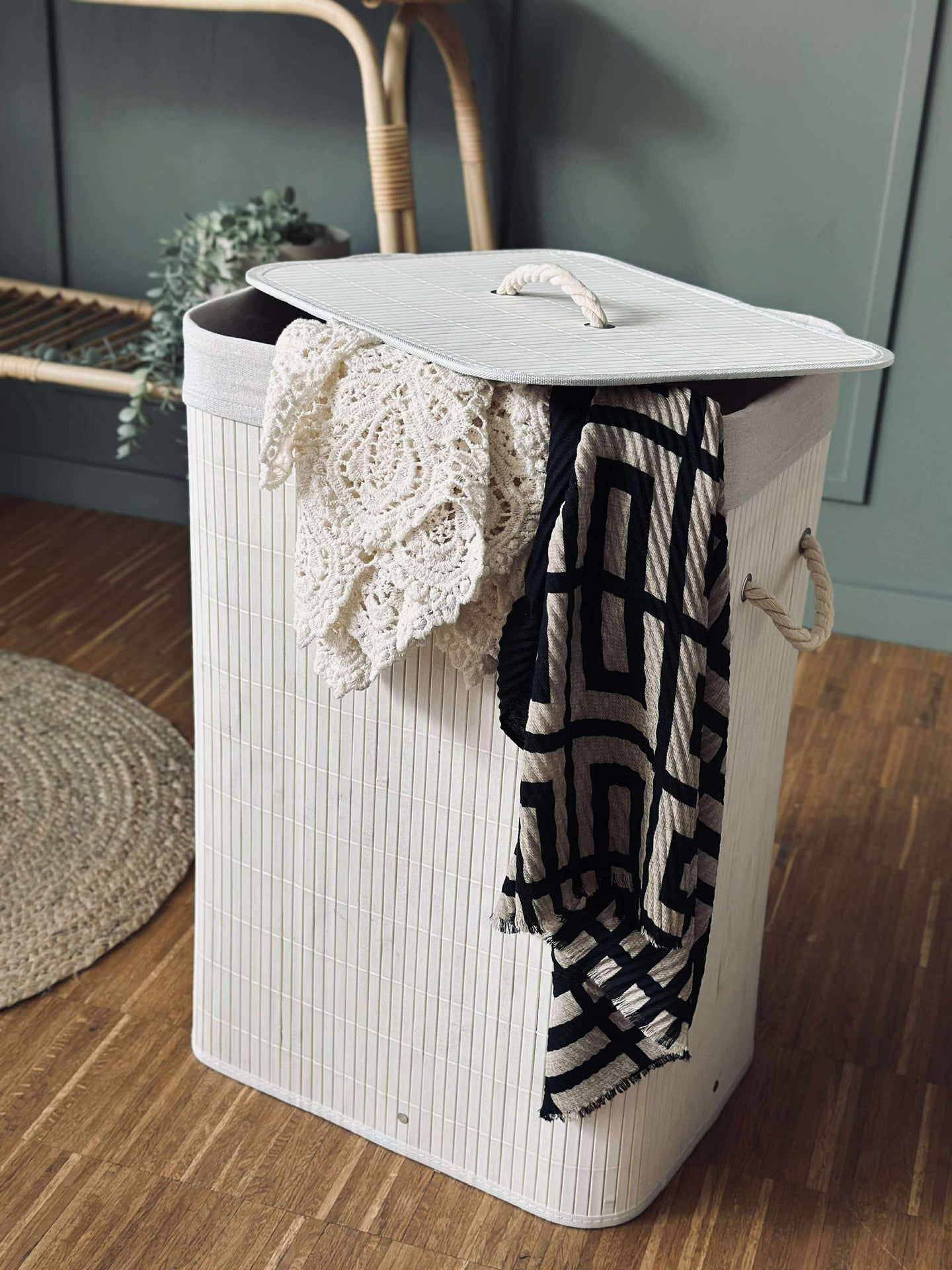 Tvättkorg i bambu - Vit