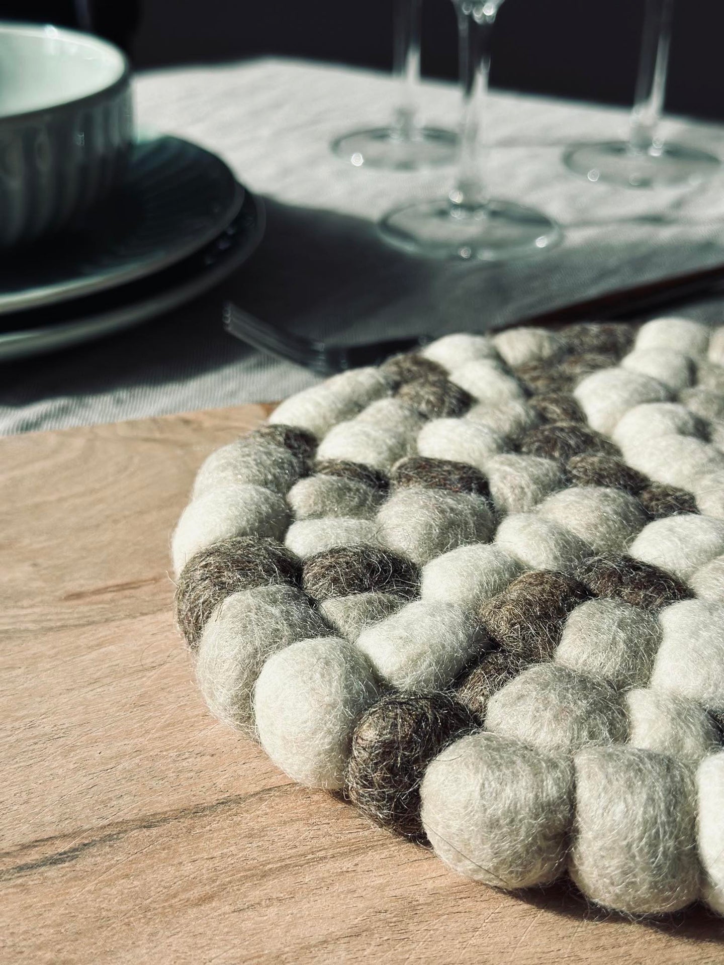 Grytunderlägg DOTS - Natur / brun ull