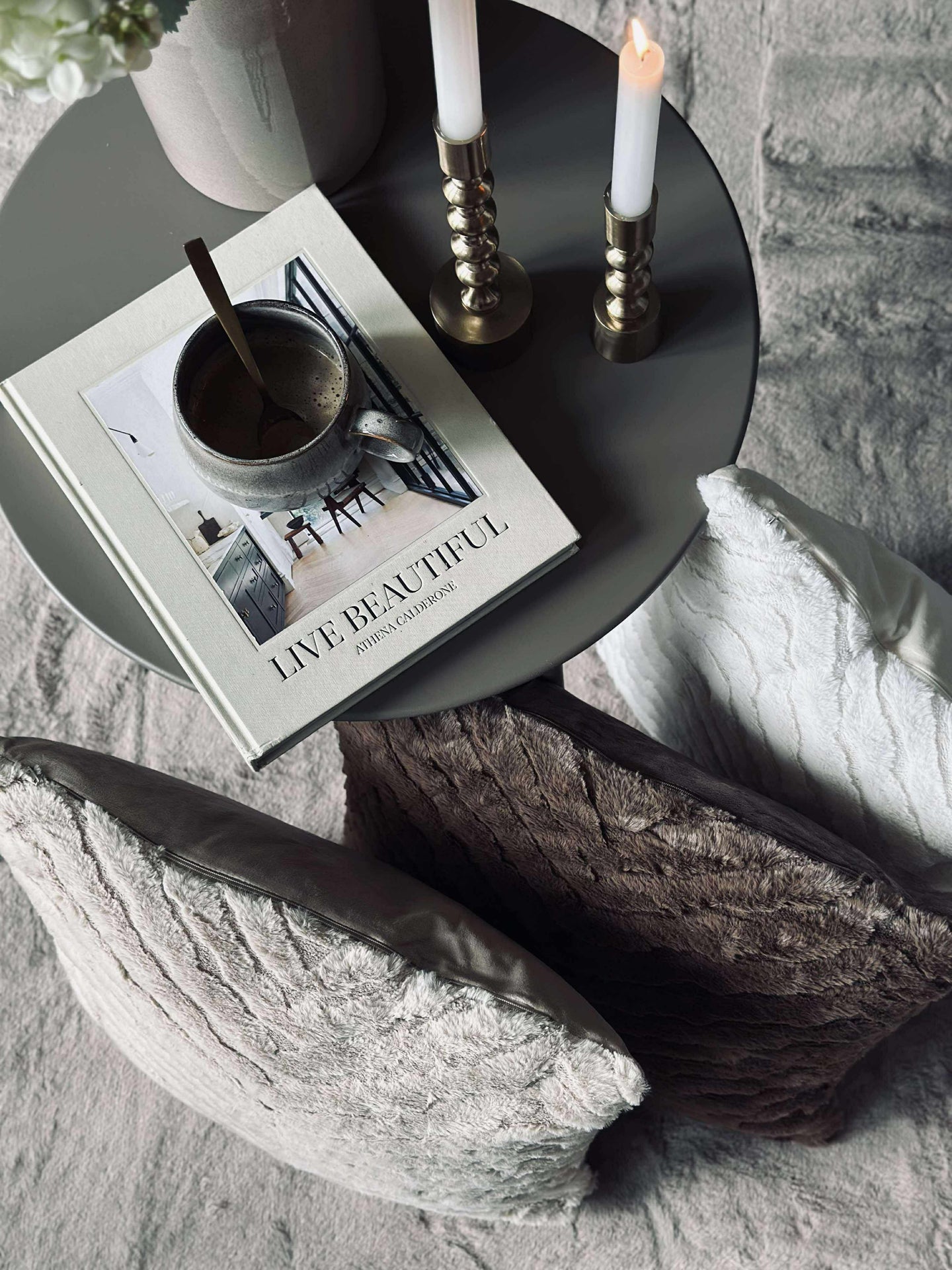 Kudde med fyllning - White