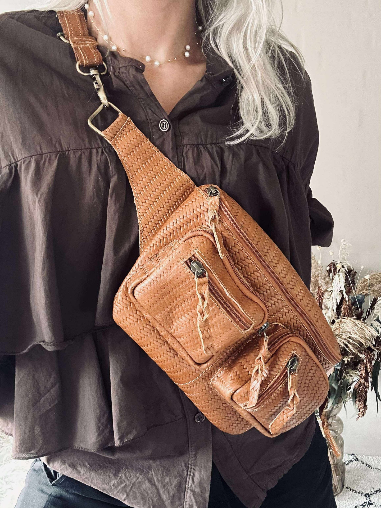 Midjeväska Kaya - Cognac flätad