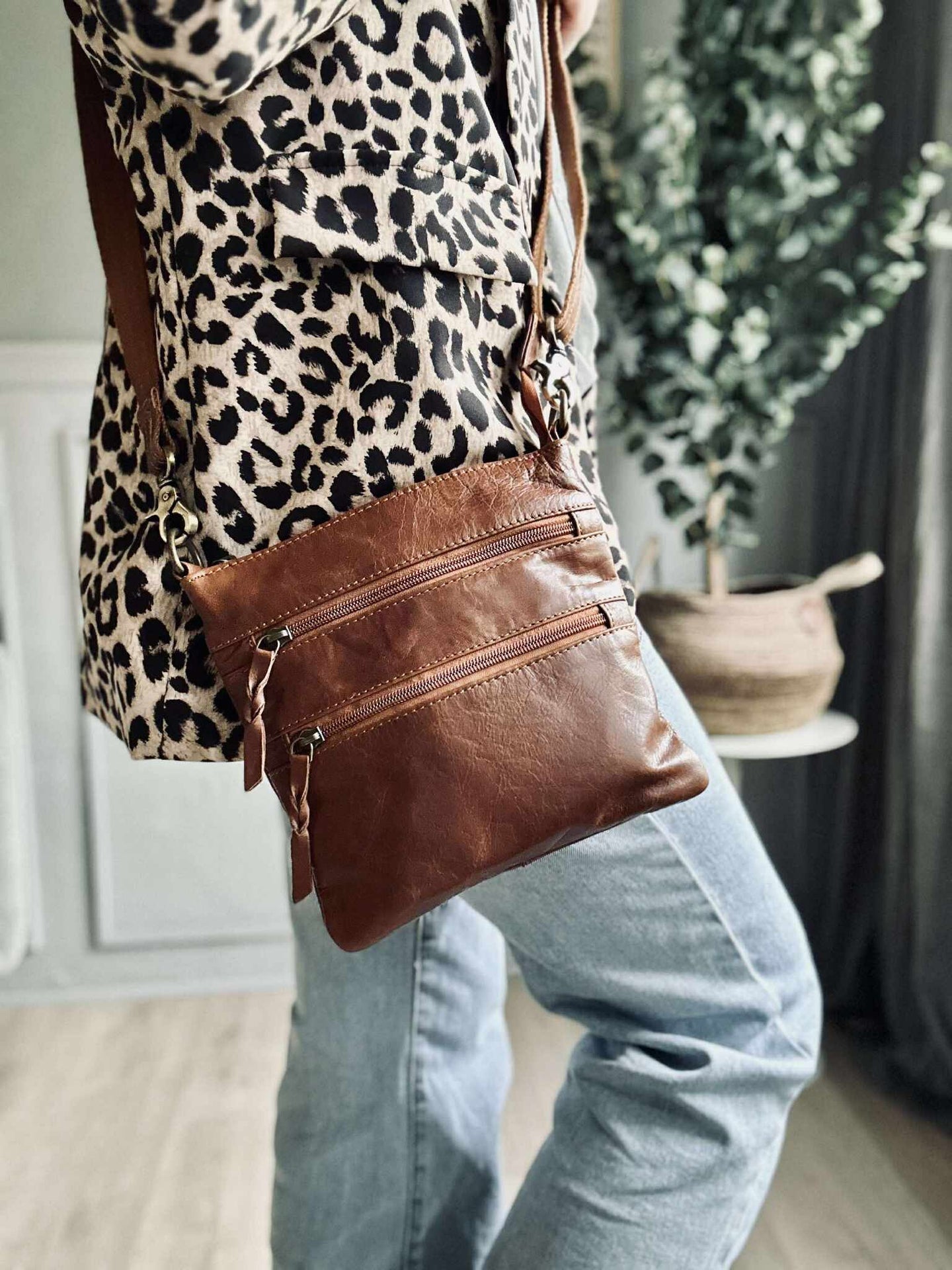 Crossover Regina Konjak