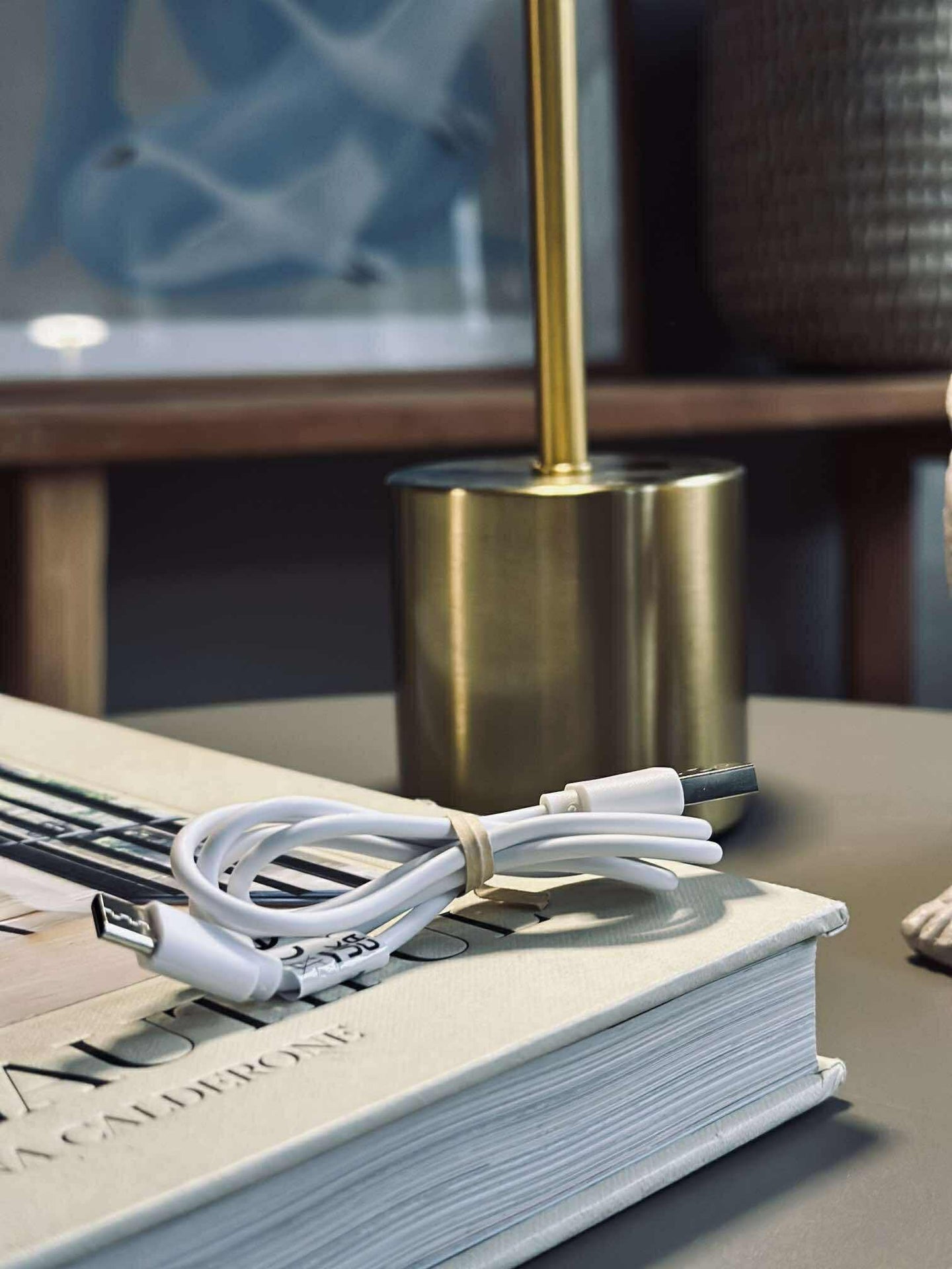 LED-bordslampa KELLY Guld - uppladdningsbar