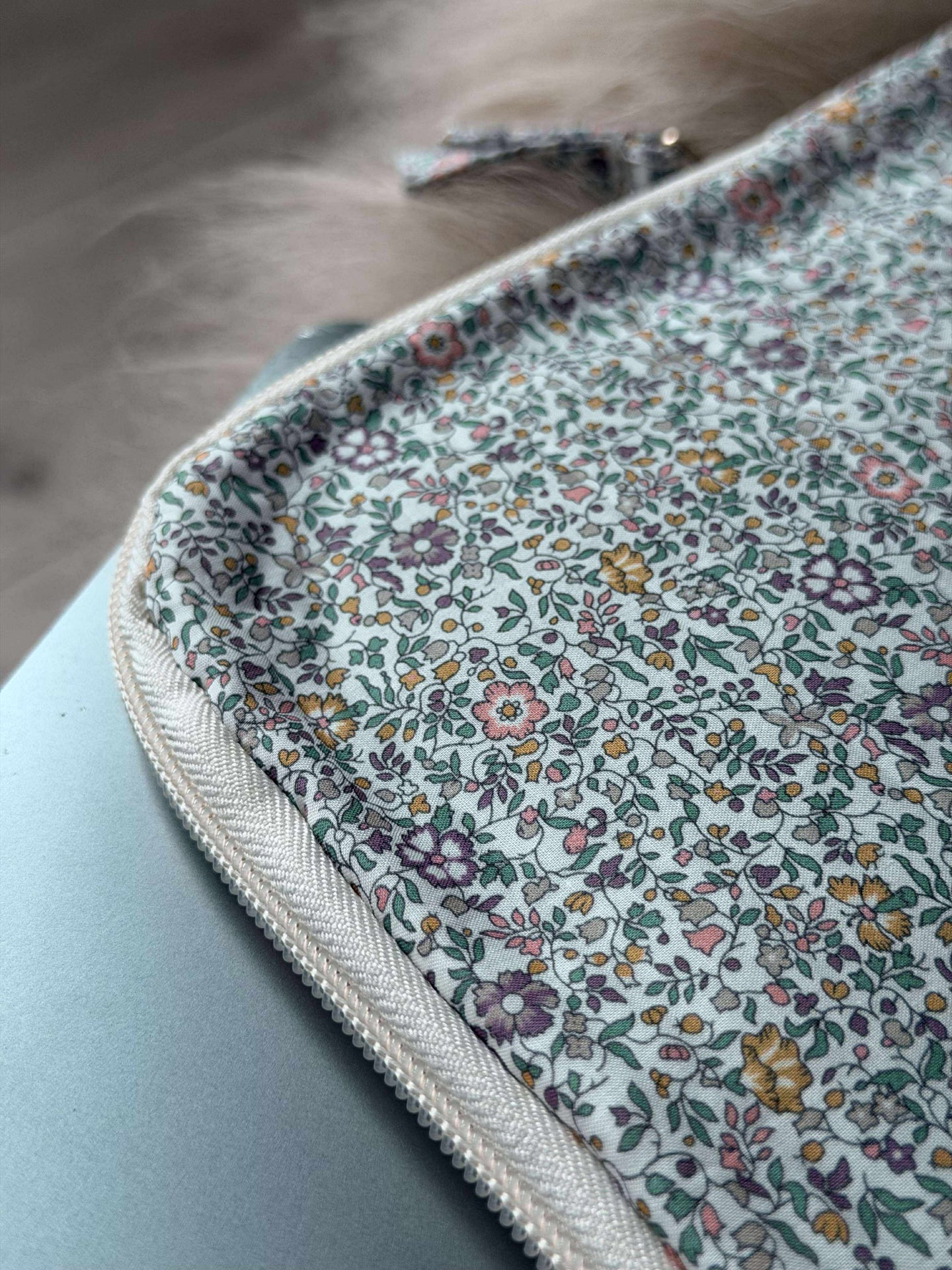 Sleeve till ipad / laptop - Blommor