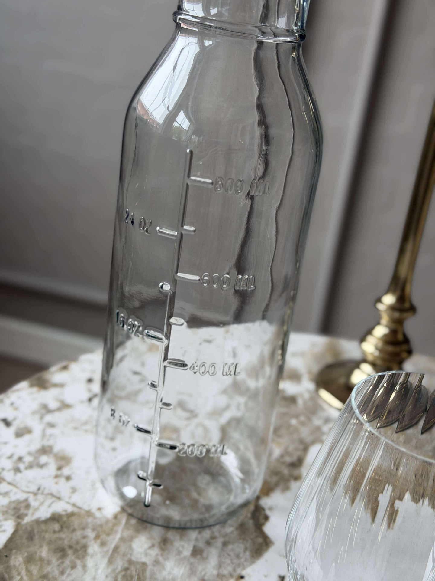 Glasflaska med Måttenheter - 1000 ml
