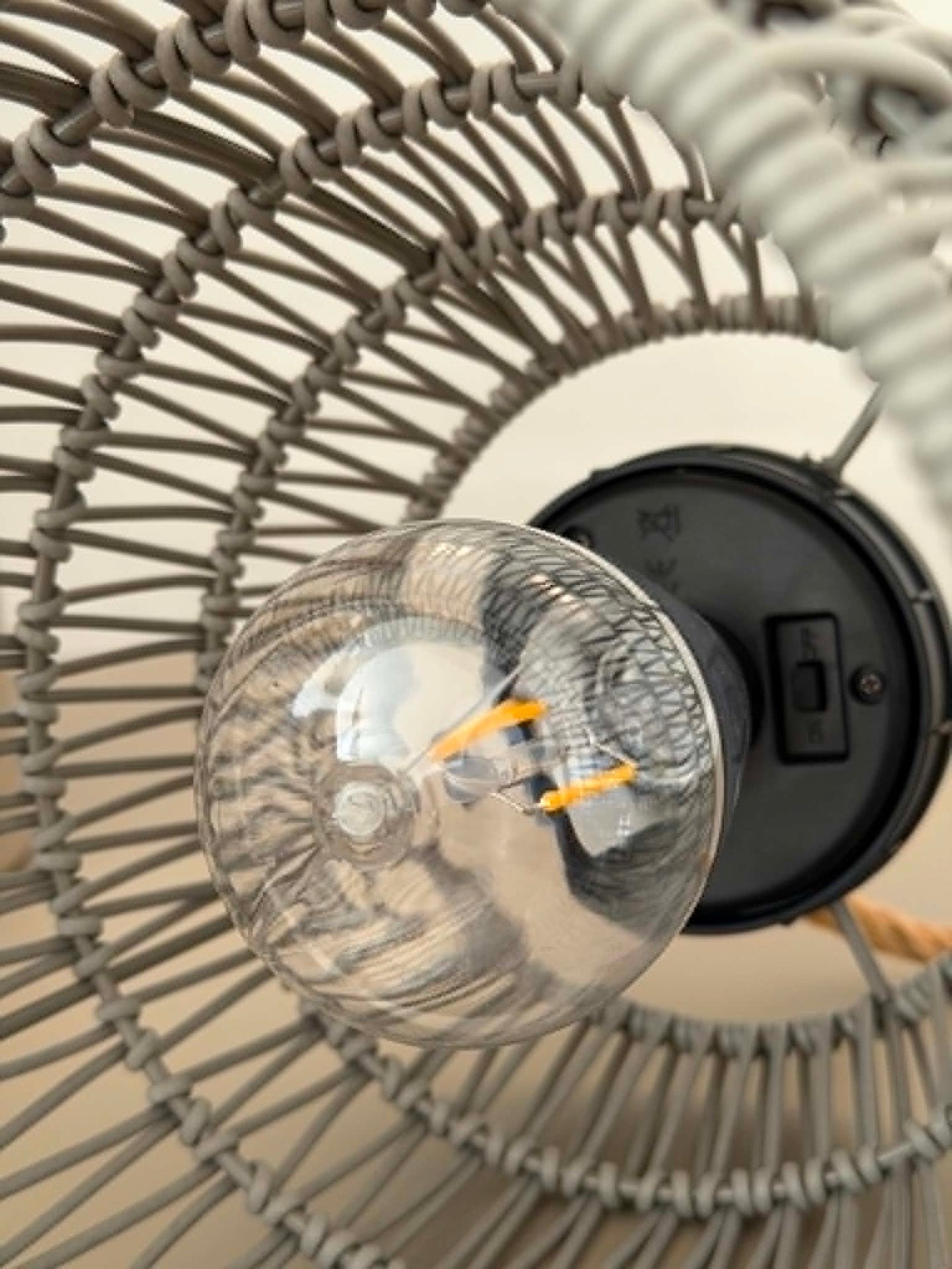 Lampa med solceller - Grey