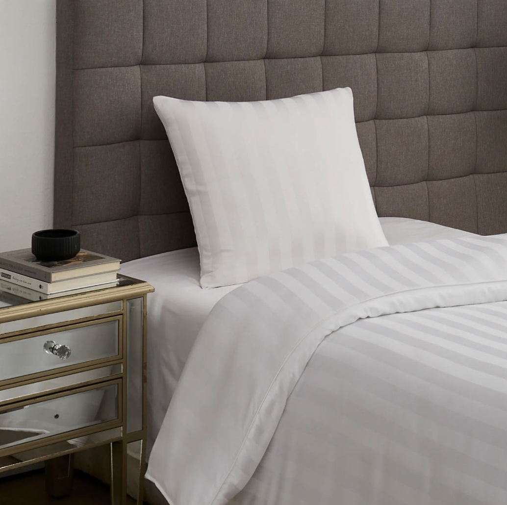 Bambu satin bäddset, vit, 140x220 - 63x60