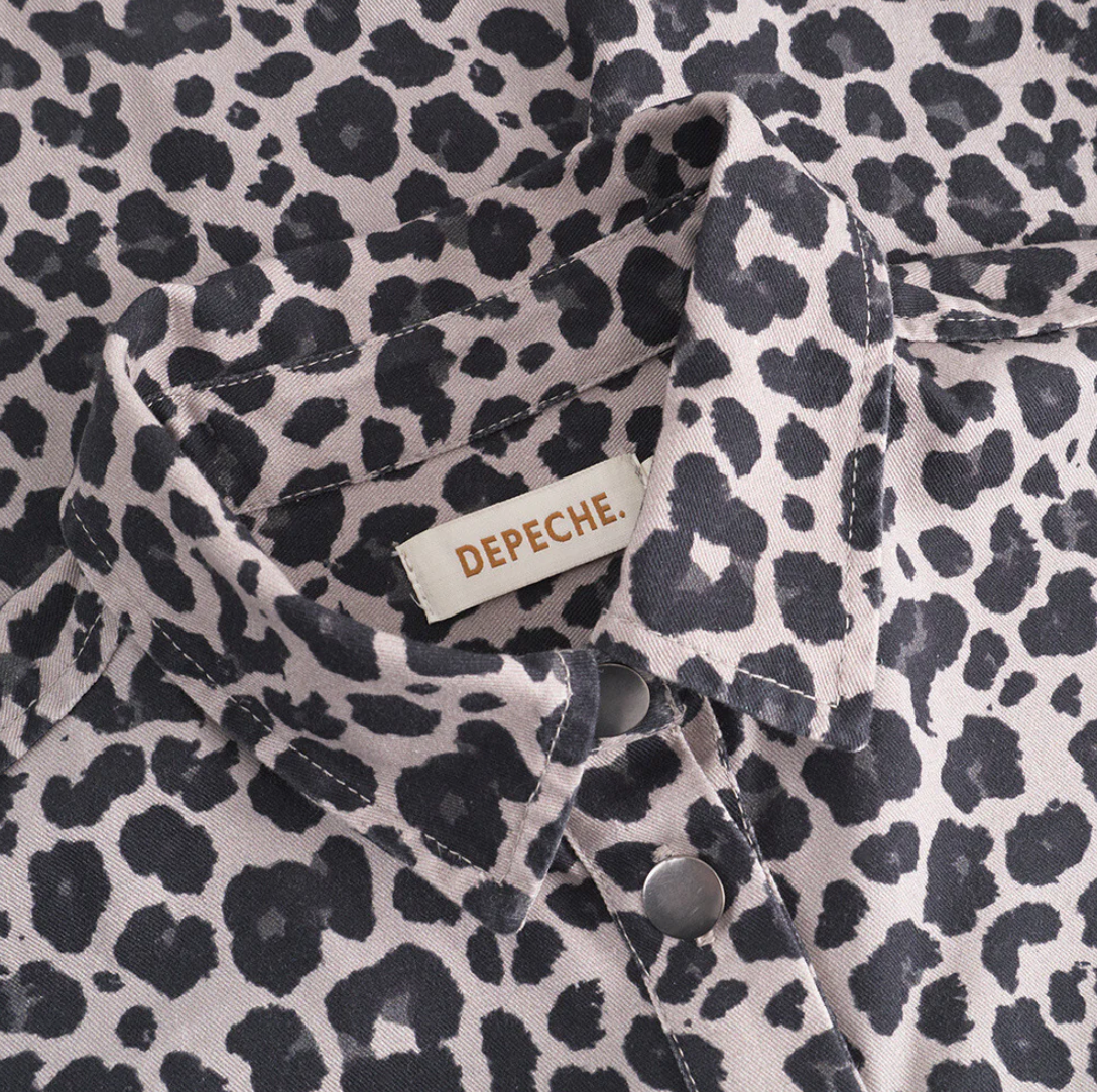 Trendig skjorta - Grey leopard