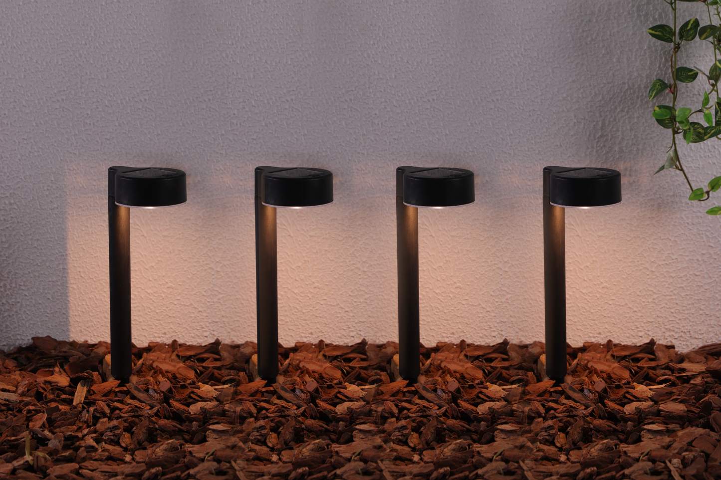Trädgårdslampa Nancy med solceller – Set om 4 st.