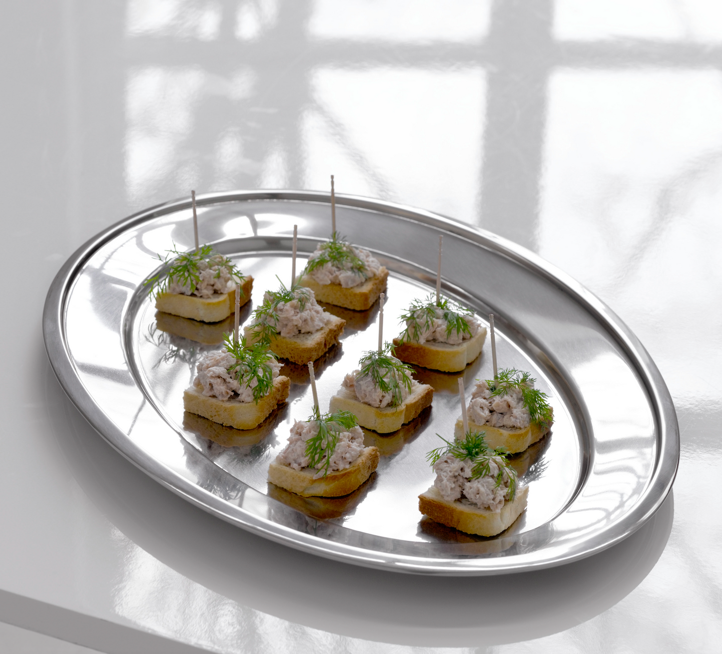 Oval bricka Rostfritt Stål - 45x31cm