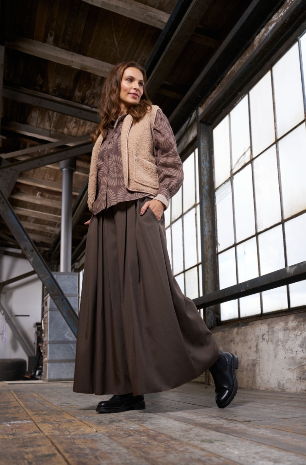 Väst Beige