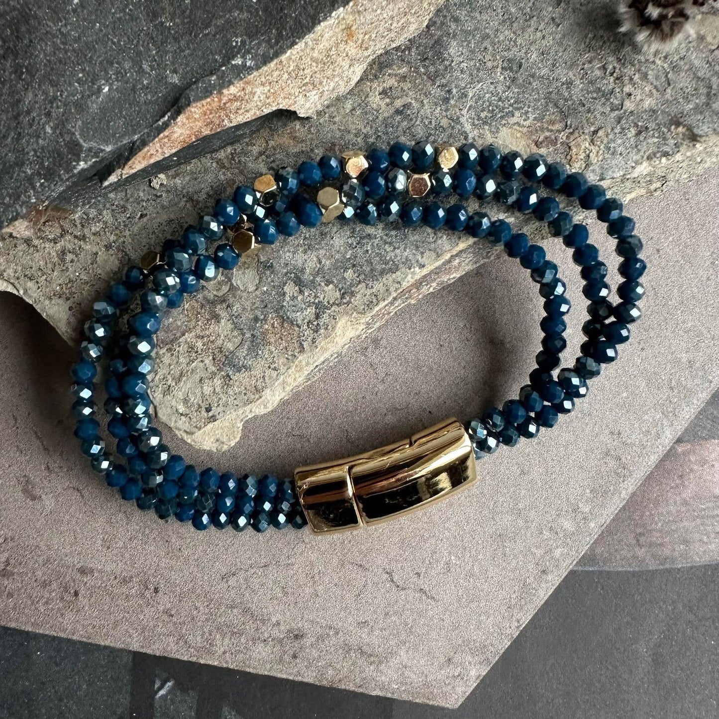 Armbånd Ea - Mørk blå - VIAMAJA.DK