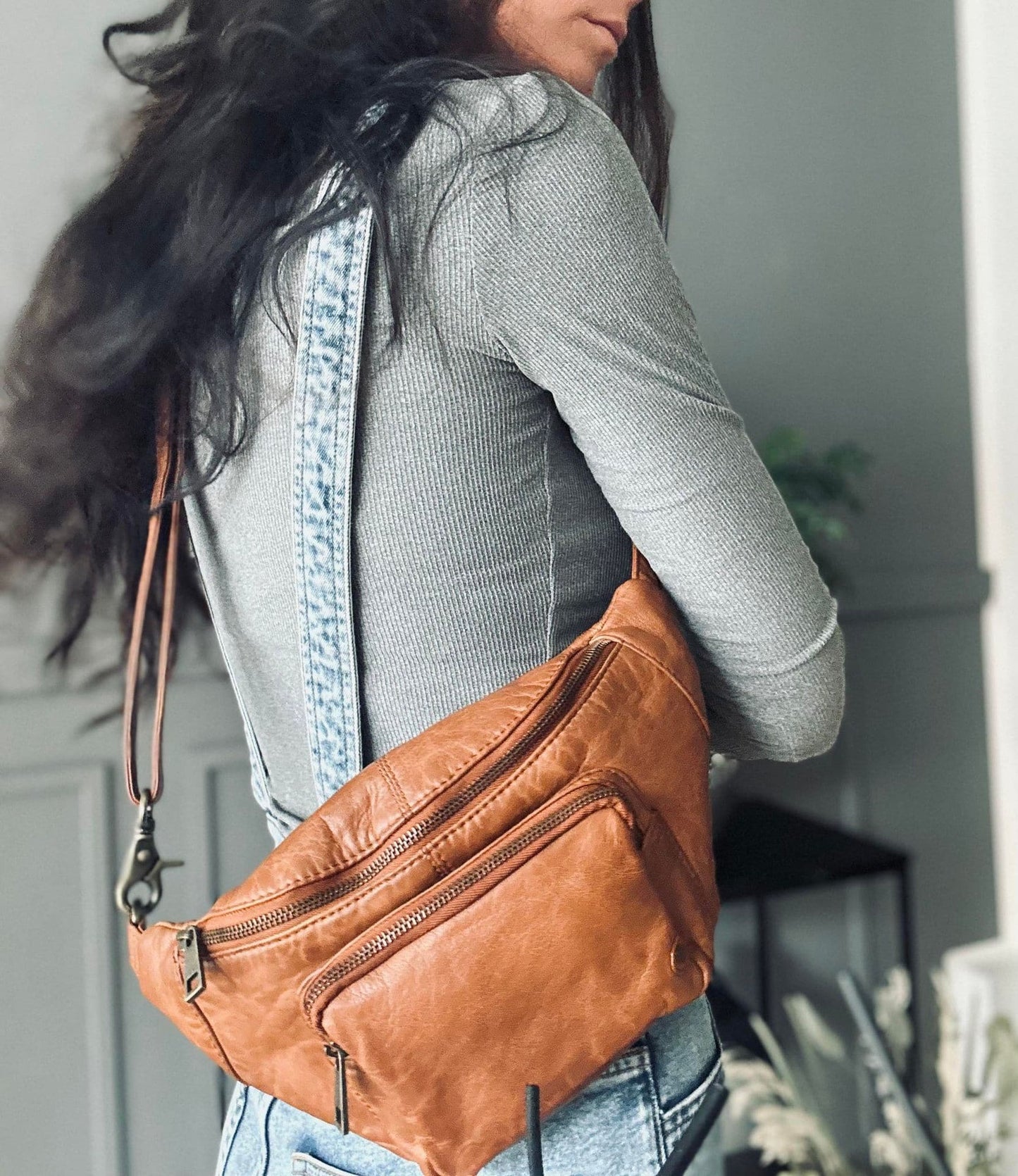 Bæltetaske CLASSY - Cognac - VIAMAJA.DK