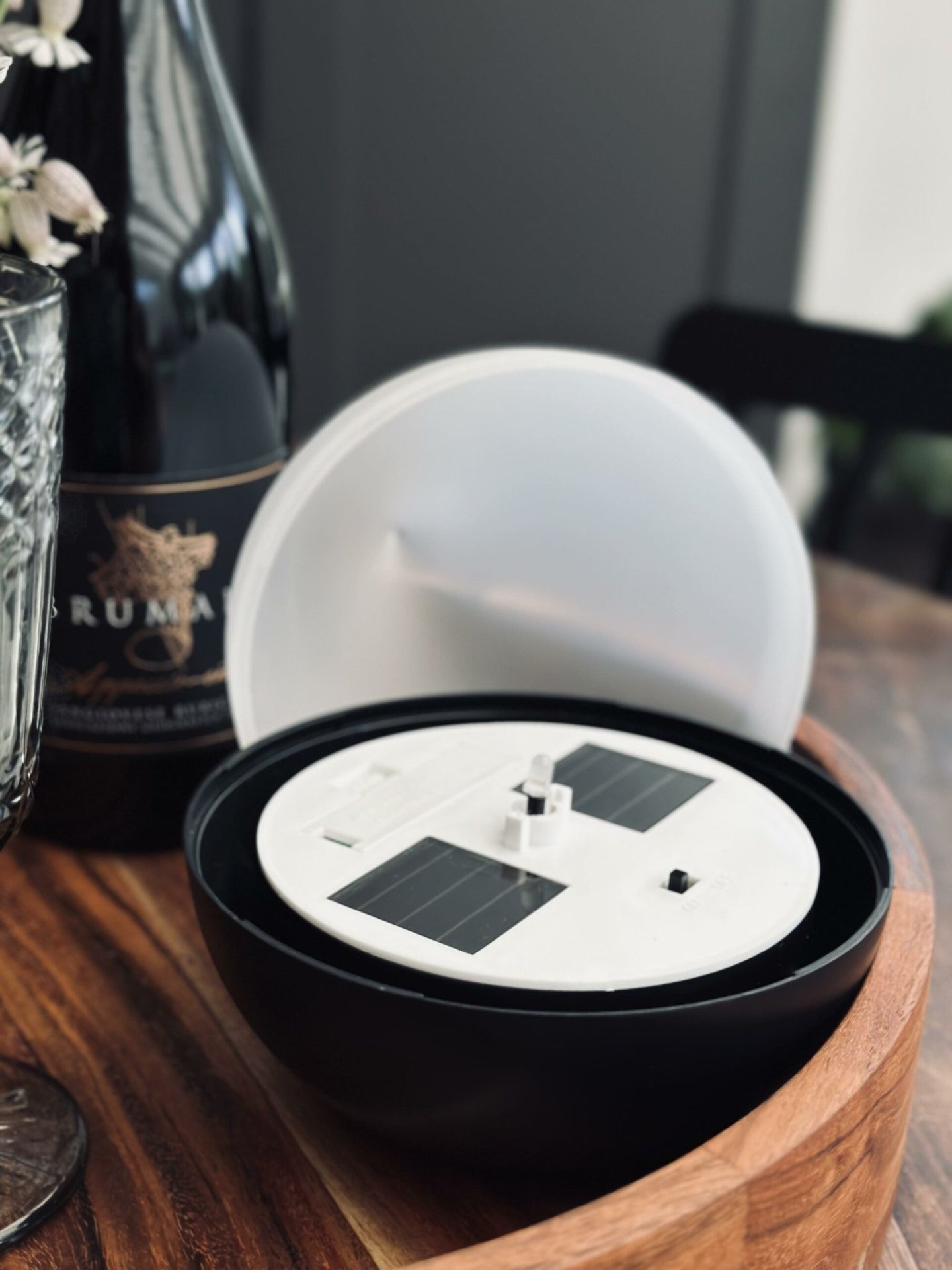 Bordlampe AURA med solceller - VIAMAJA.DK