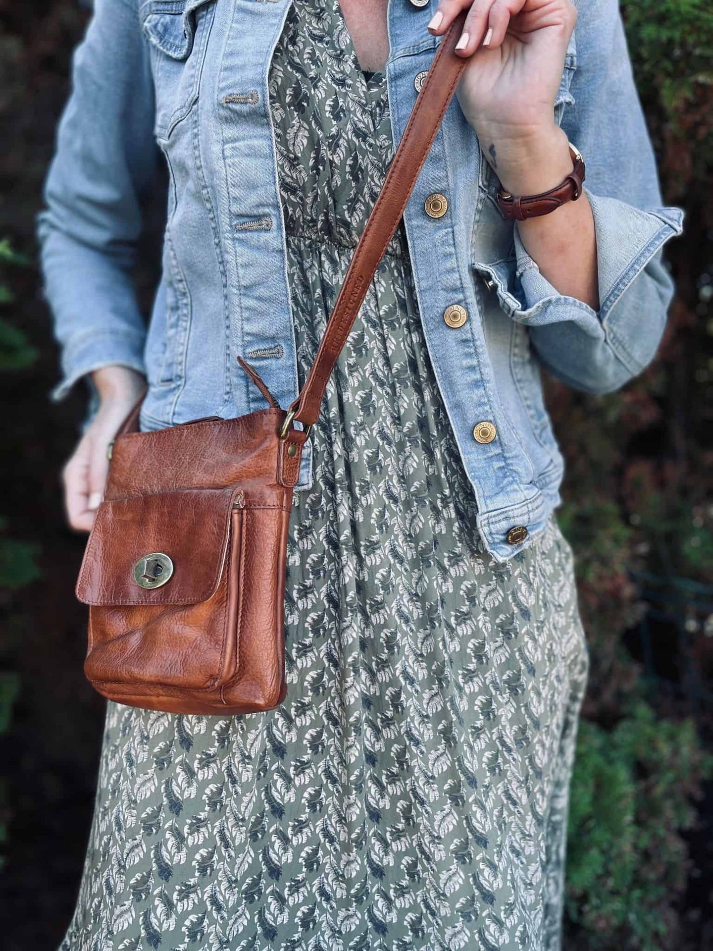 Crossbody MAY - Walnut - VIAMAJA.DK