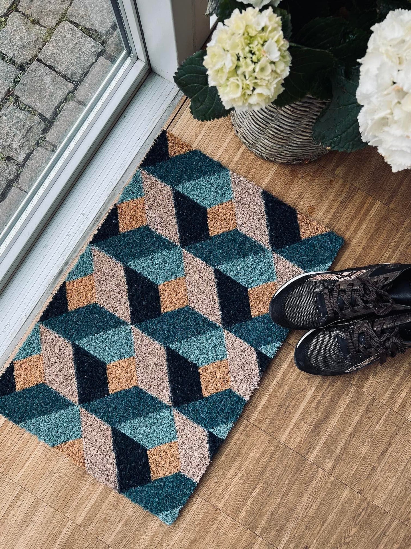 Dørmåtte - Grafisk kokos 40x60cm - VIAMAJA.DK