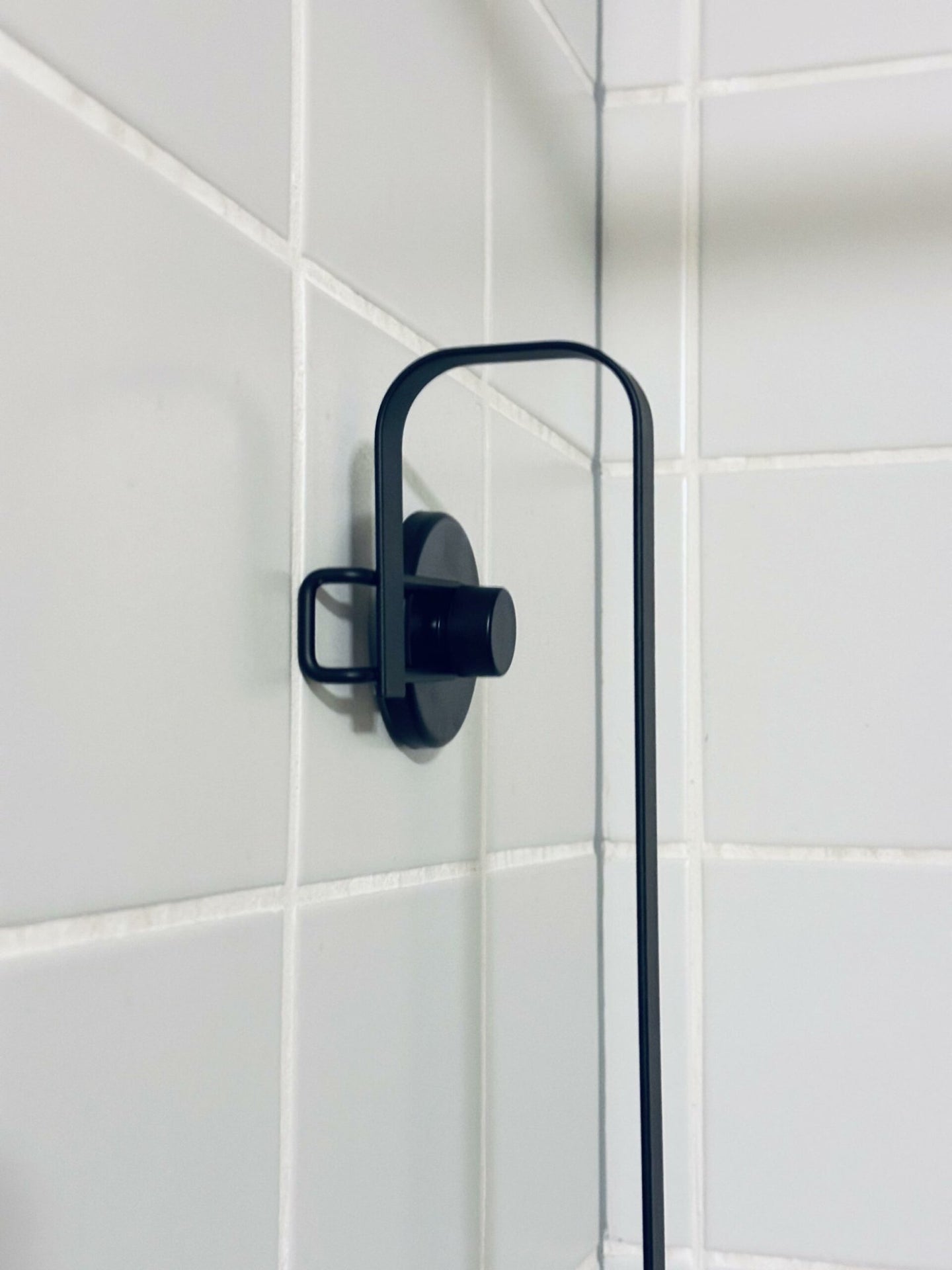 Håndklædeholder med sugekopper - VIAMAJA.DK