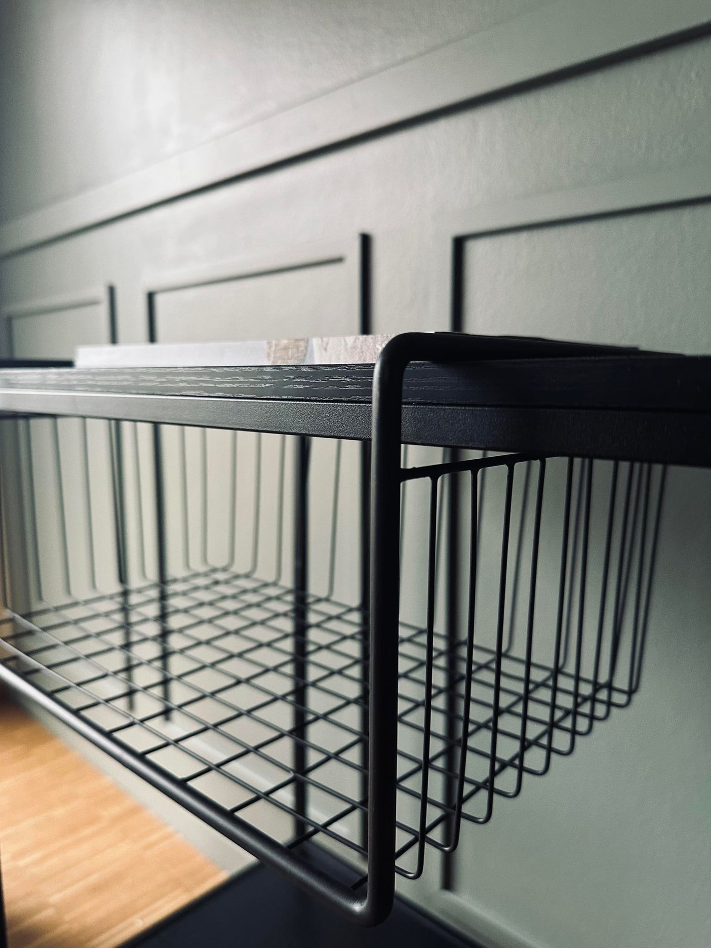 Hyldekurv Sort metal - VIAMAJA.DK