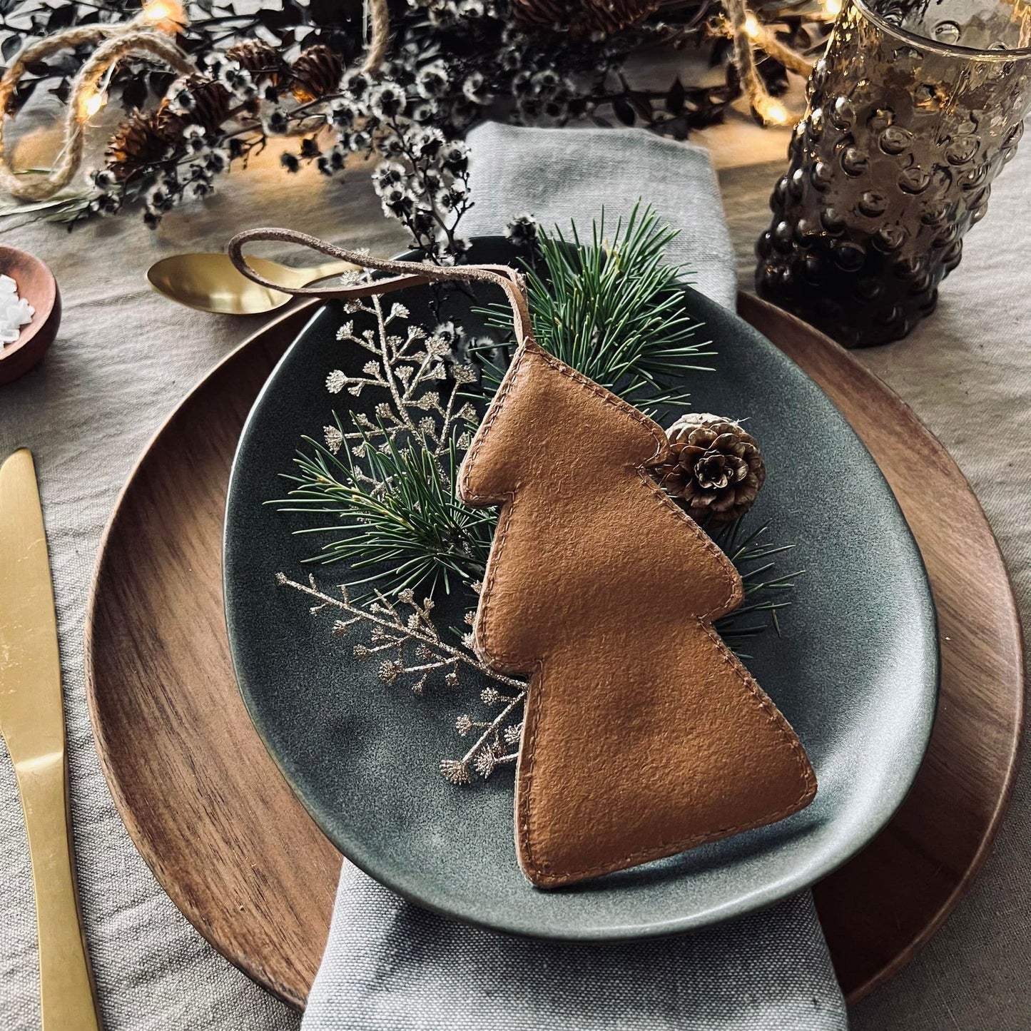 Juletræ i læder - Natur læder - VIAMAJA.DK