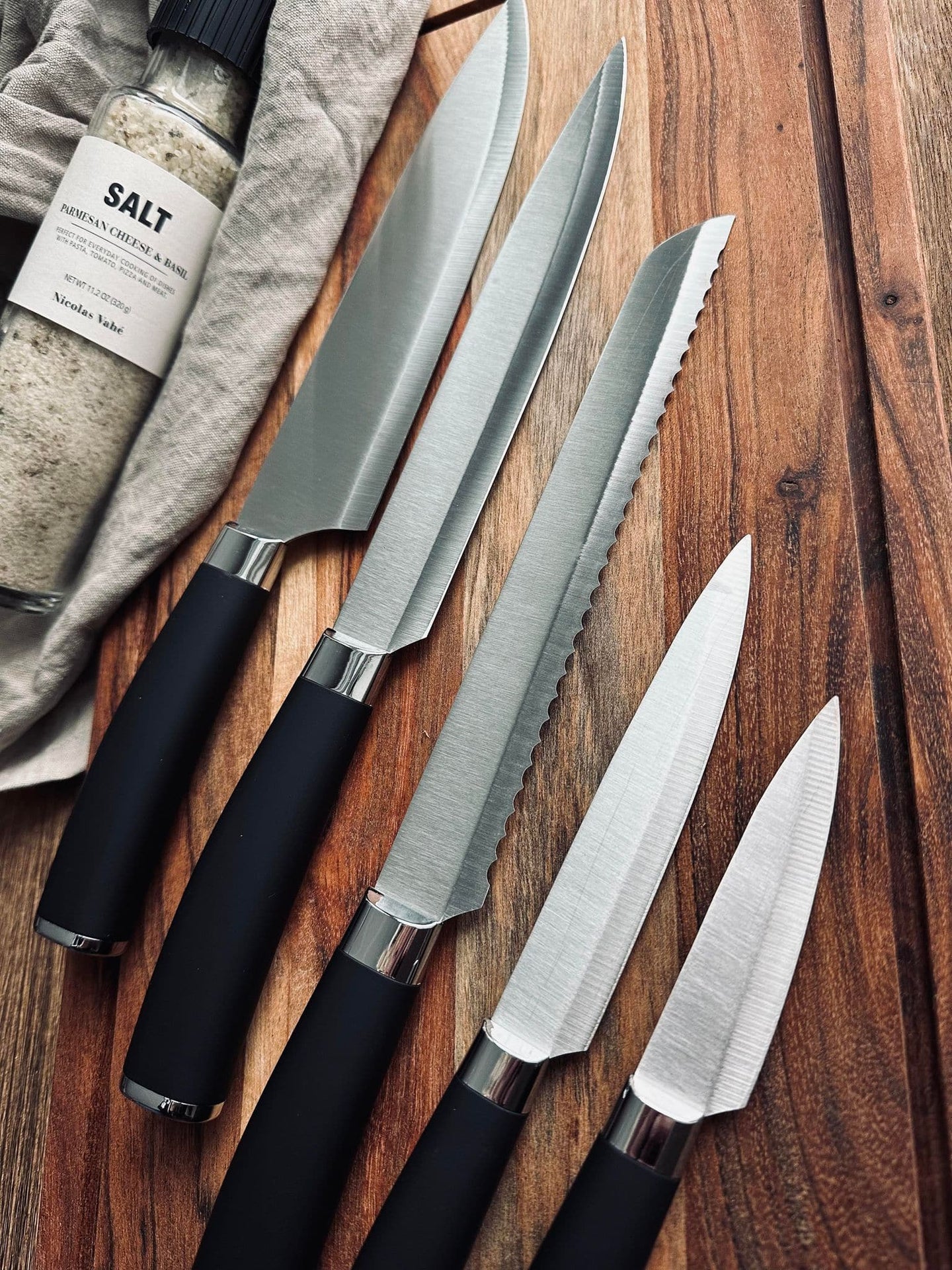 Knivblok med 5 knive - VIAMAJA.DK
