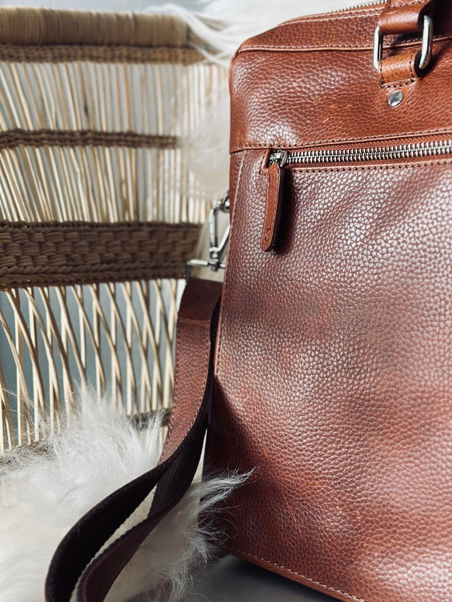 Laptop / arbejdstaske Maisy Deep Cognac - VIAMAJA.DK