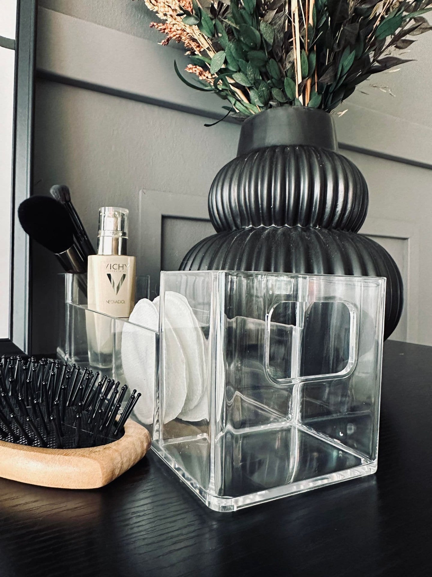 Makeup organiser med 8 rum - Akryl - VIAMAJA.DK