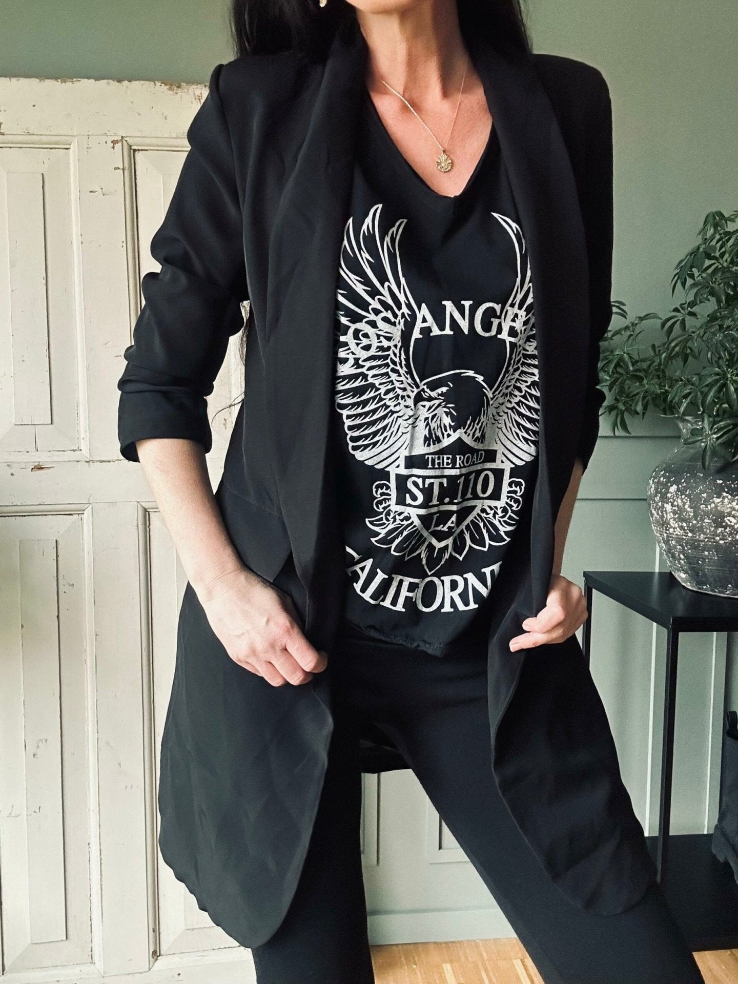 T-shirt CALIFORNIA – Black oversize - VIAMAJA.DK