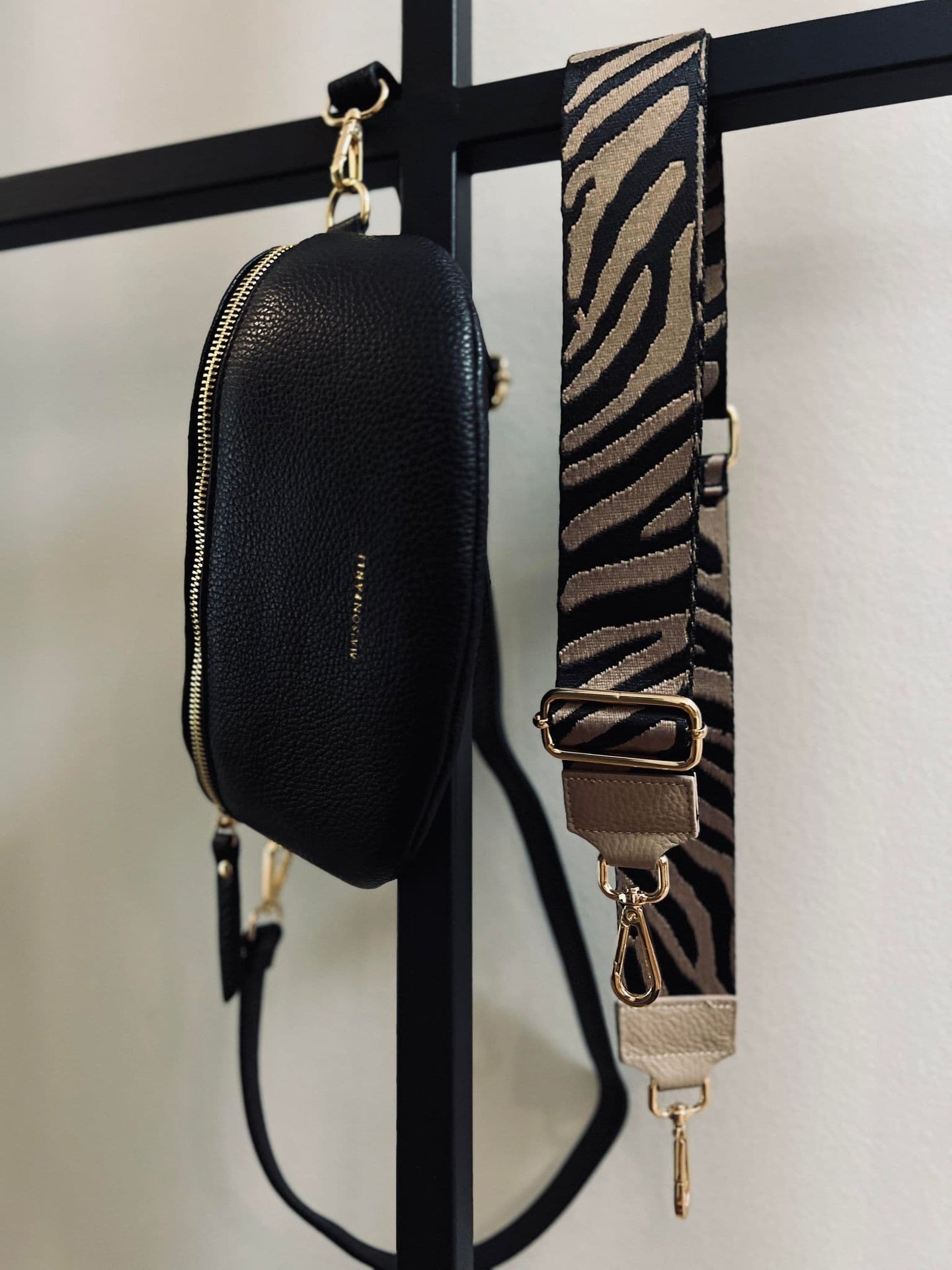 Taskerem - Taupe / Black - VIAMAJA.DK