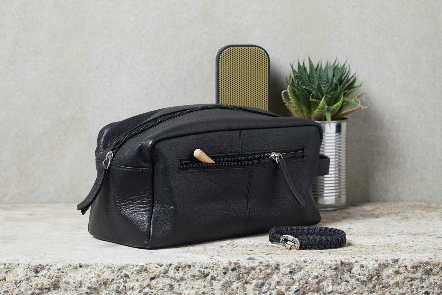 Toilettaske Black Leather - VIAMAJA.DK