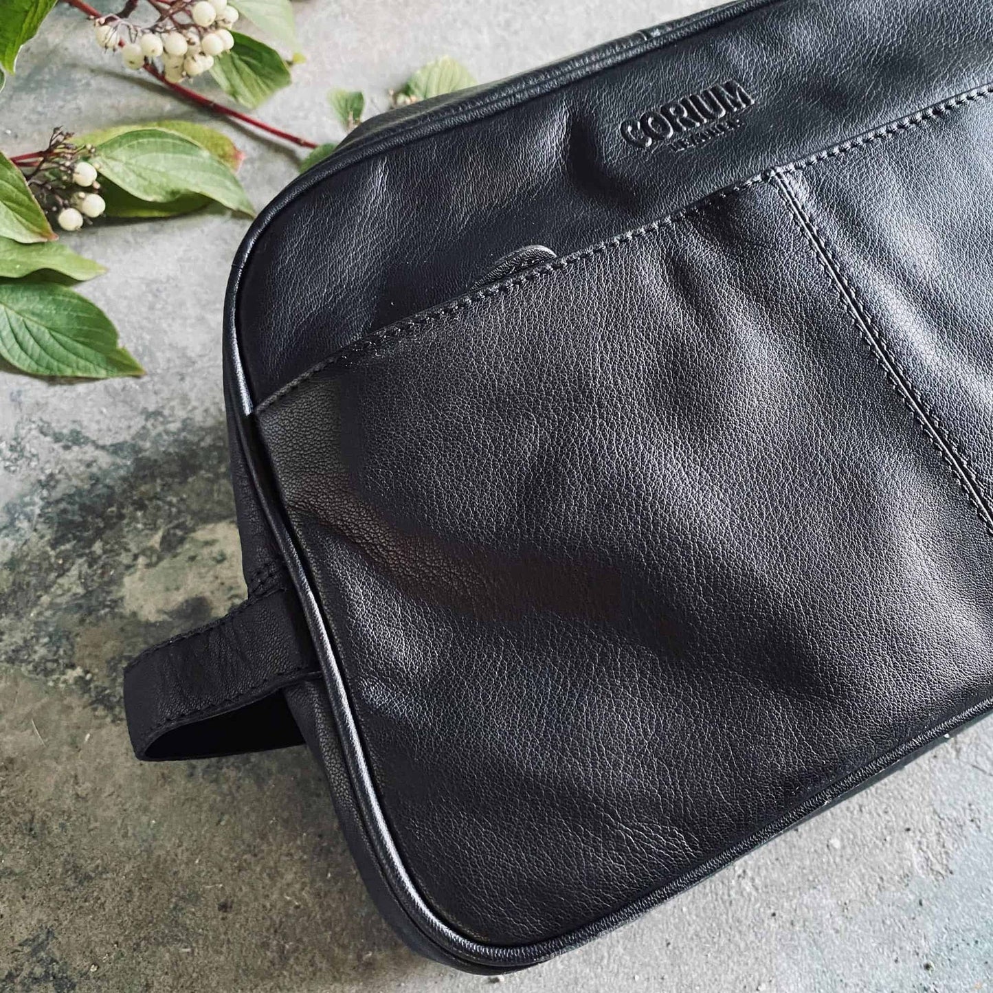 Toilettaske DEXTER - i det blødeste kalveskind - VIAMAJA.DK