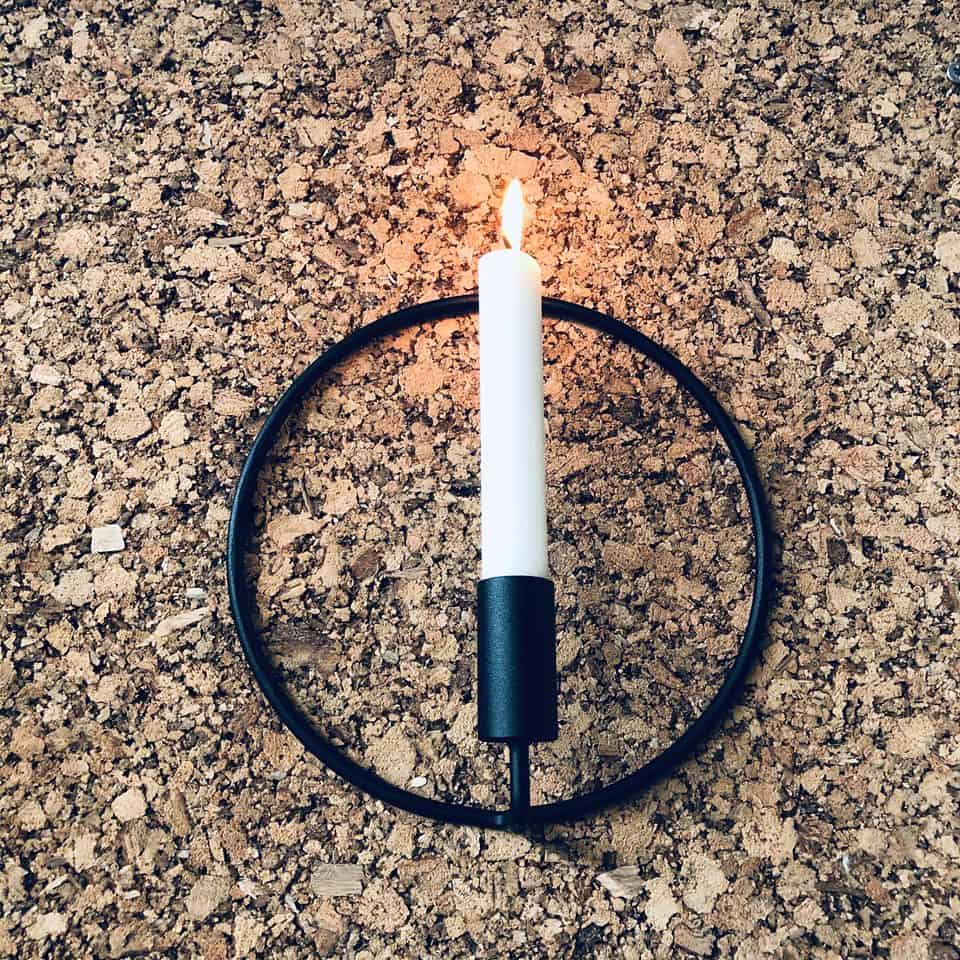 VIAMAJA Cirkel stage - Sort - Ø 20 cm - VIAMAJA.DK