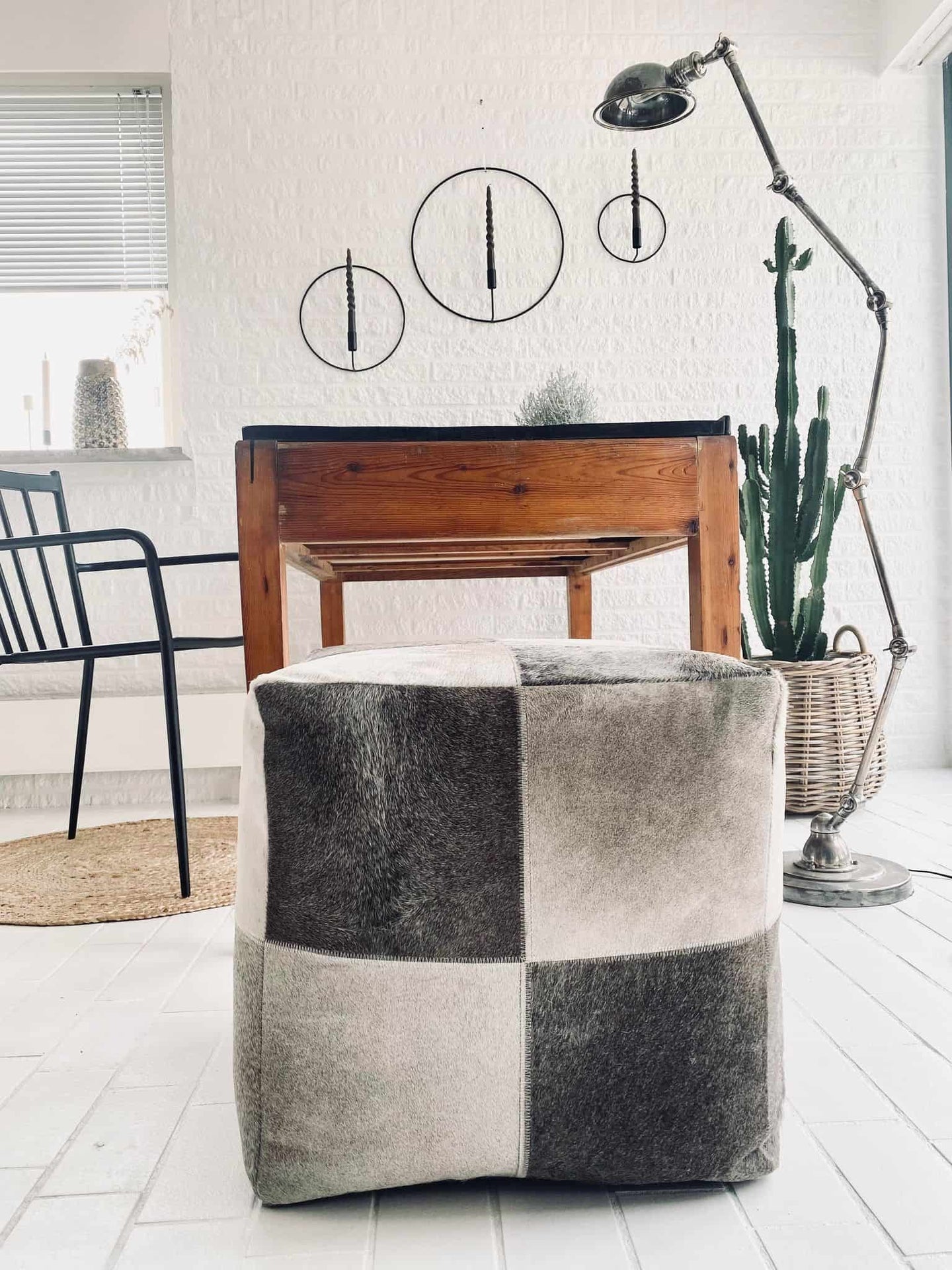 VIAMAJA Cirkel stage – Sort – Ø 30 cm - VIAMAJA.DK