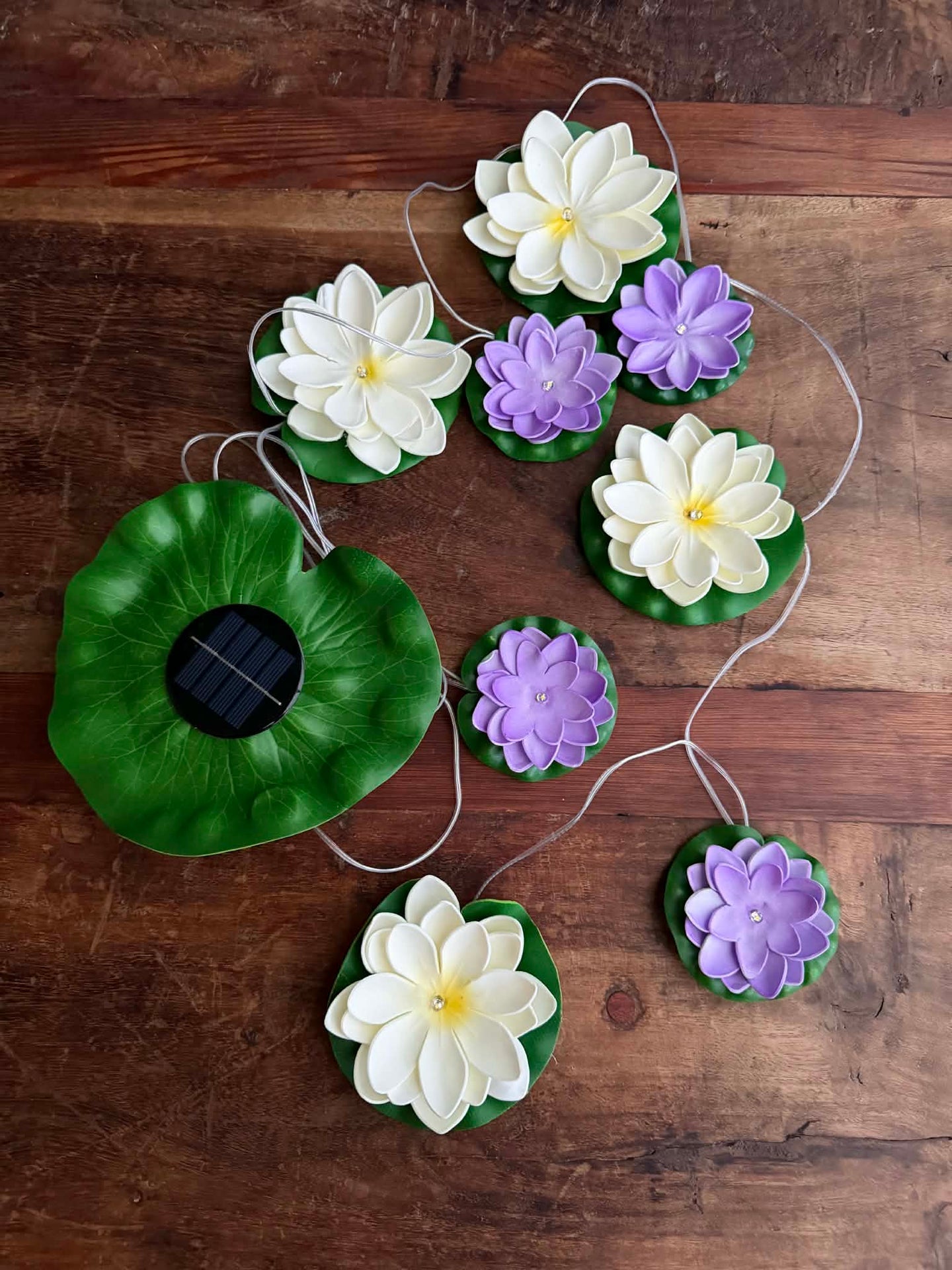 Lotuskedja med Solar - 8 blommor