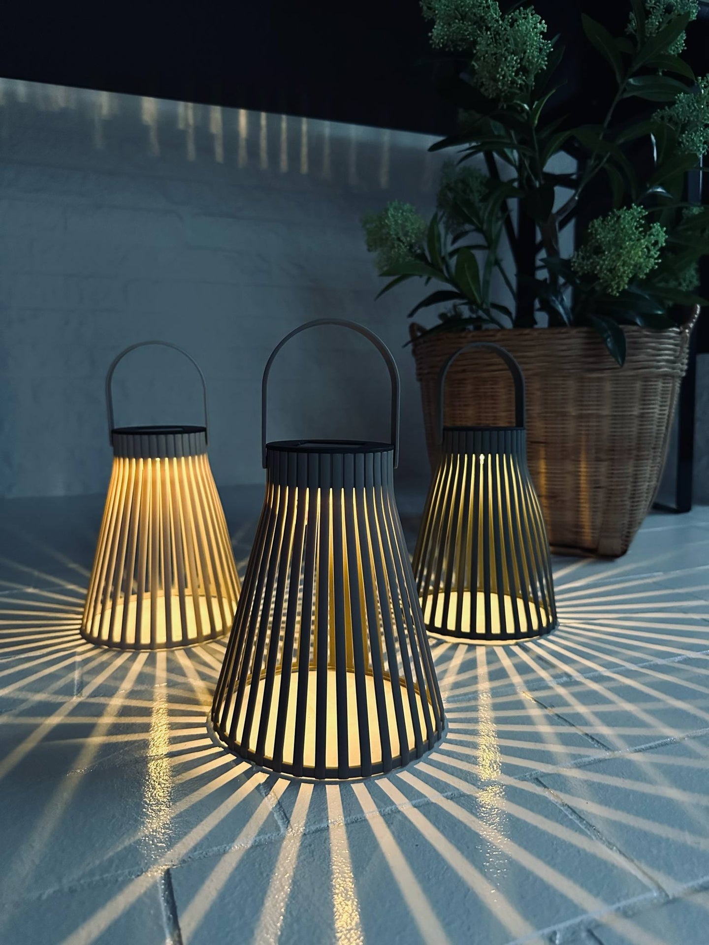 Solcellslykta 18 cm - Flera färgalternativ