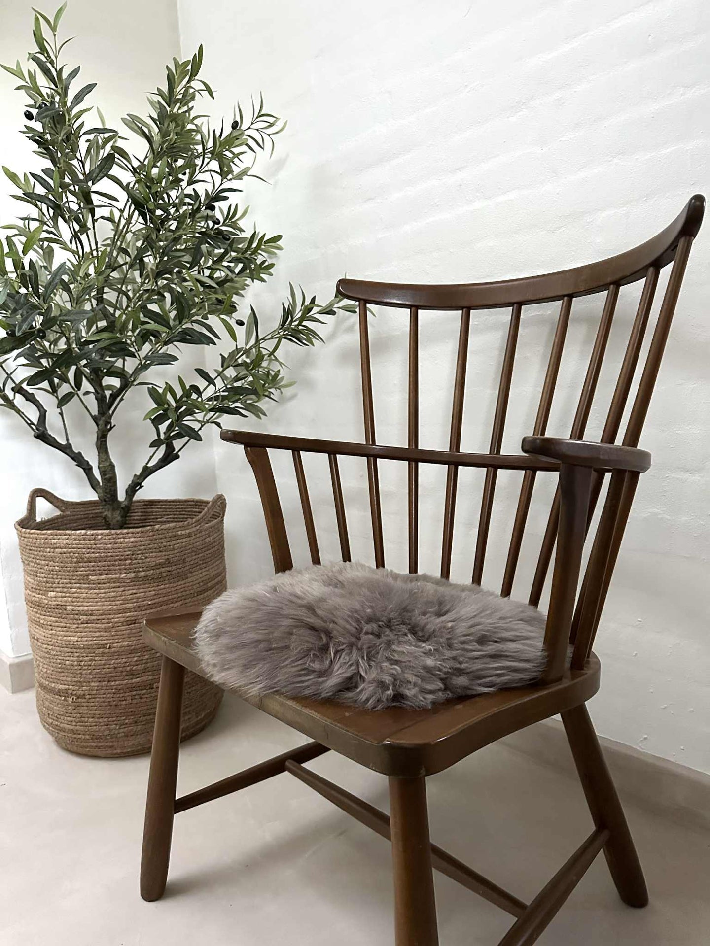 Sittskinn Ø 34cm - Mocca lammskinn