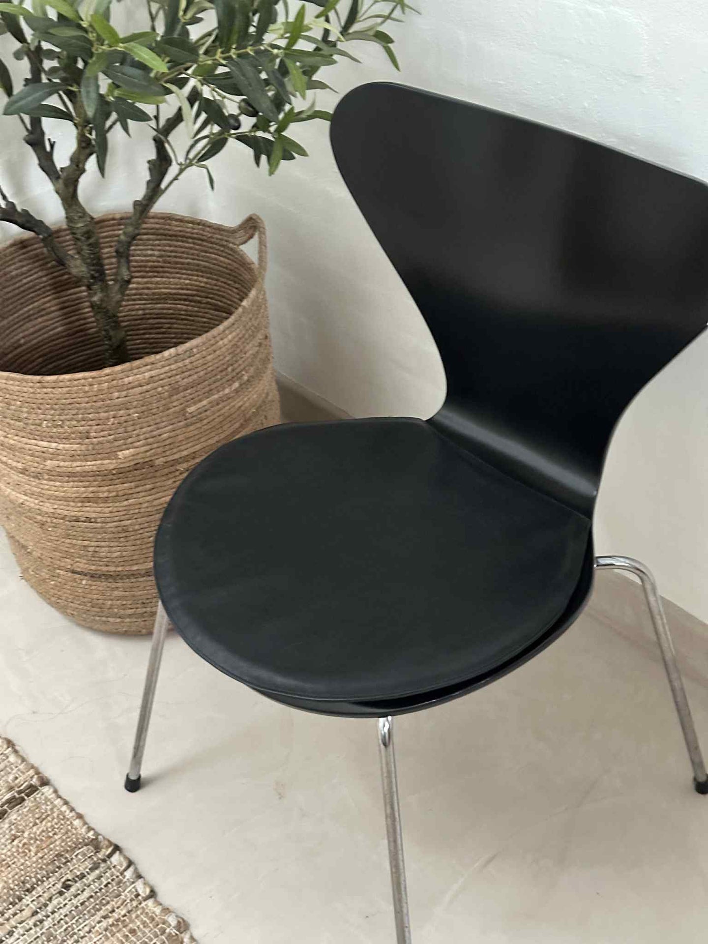 Skinnkudde Svart - Modell 7